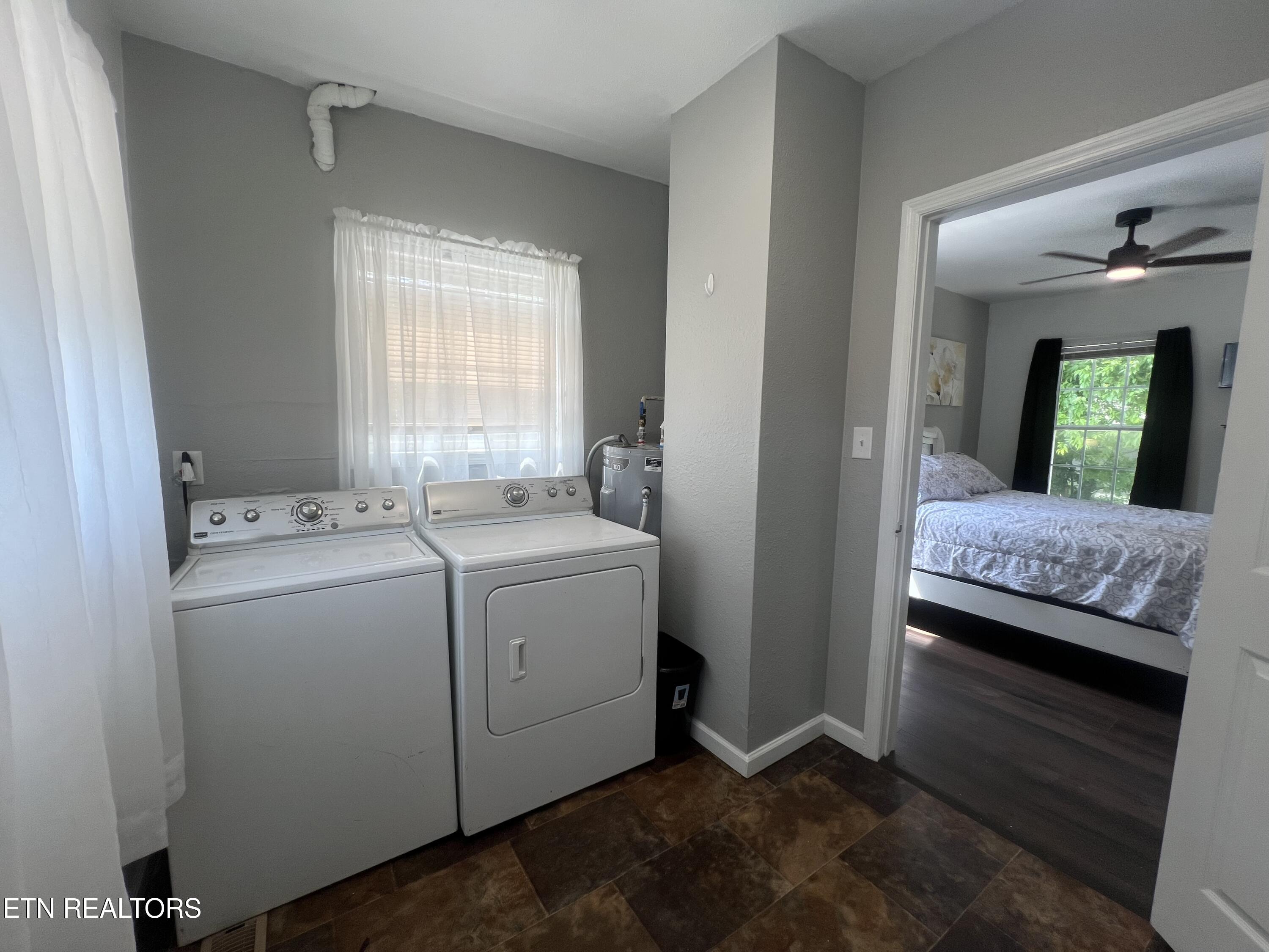 1016-1018 W Broadway Avenue Maryville TN 37801