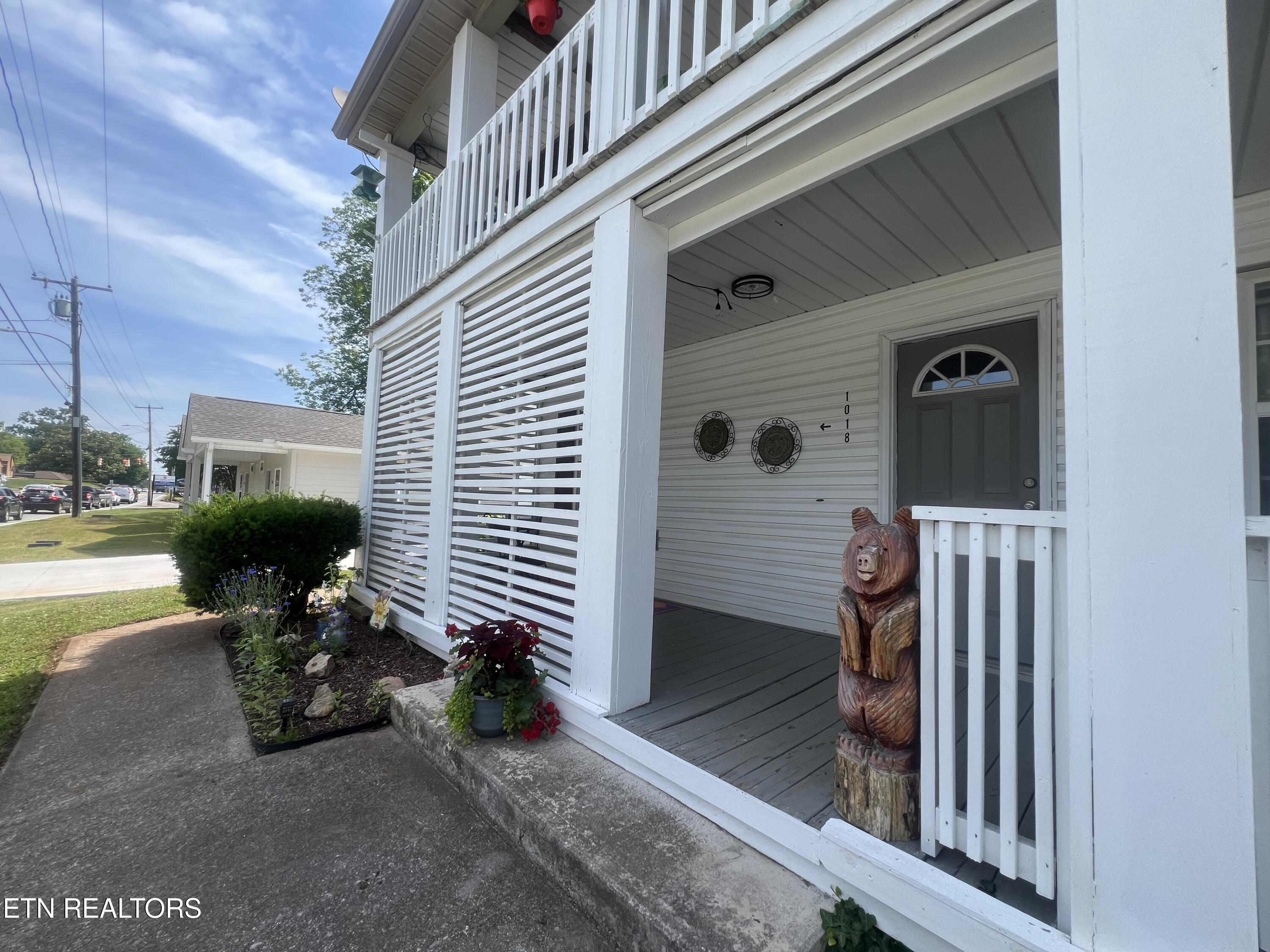 1016-1018 W Broadway Avenue Maryville TN 37801
