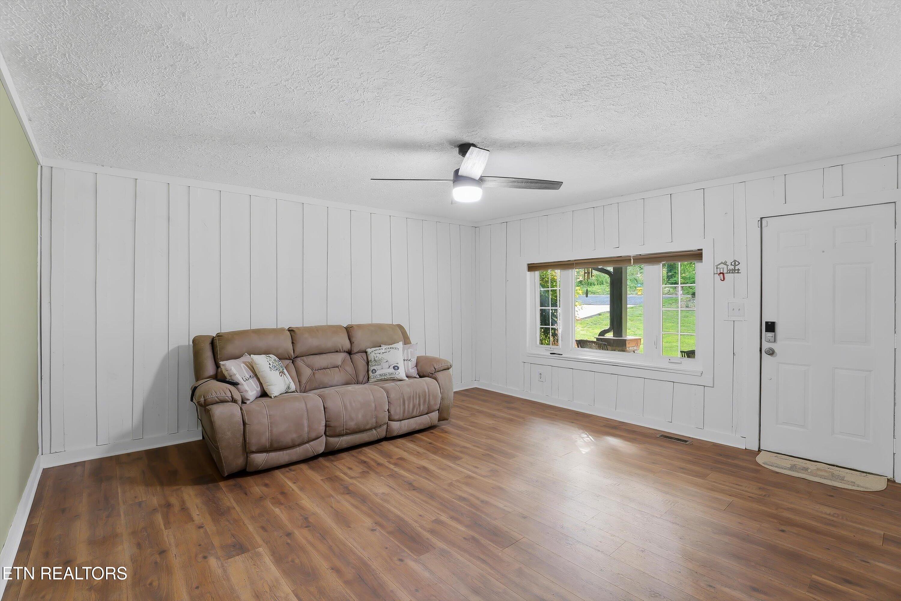 4035 Lonas Drive Knoxville TN 37909