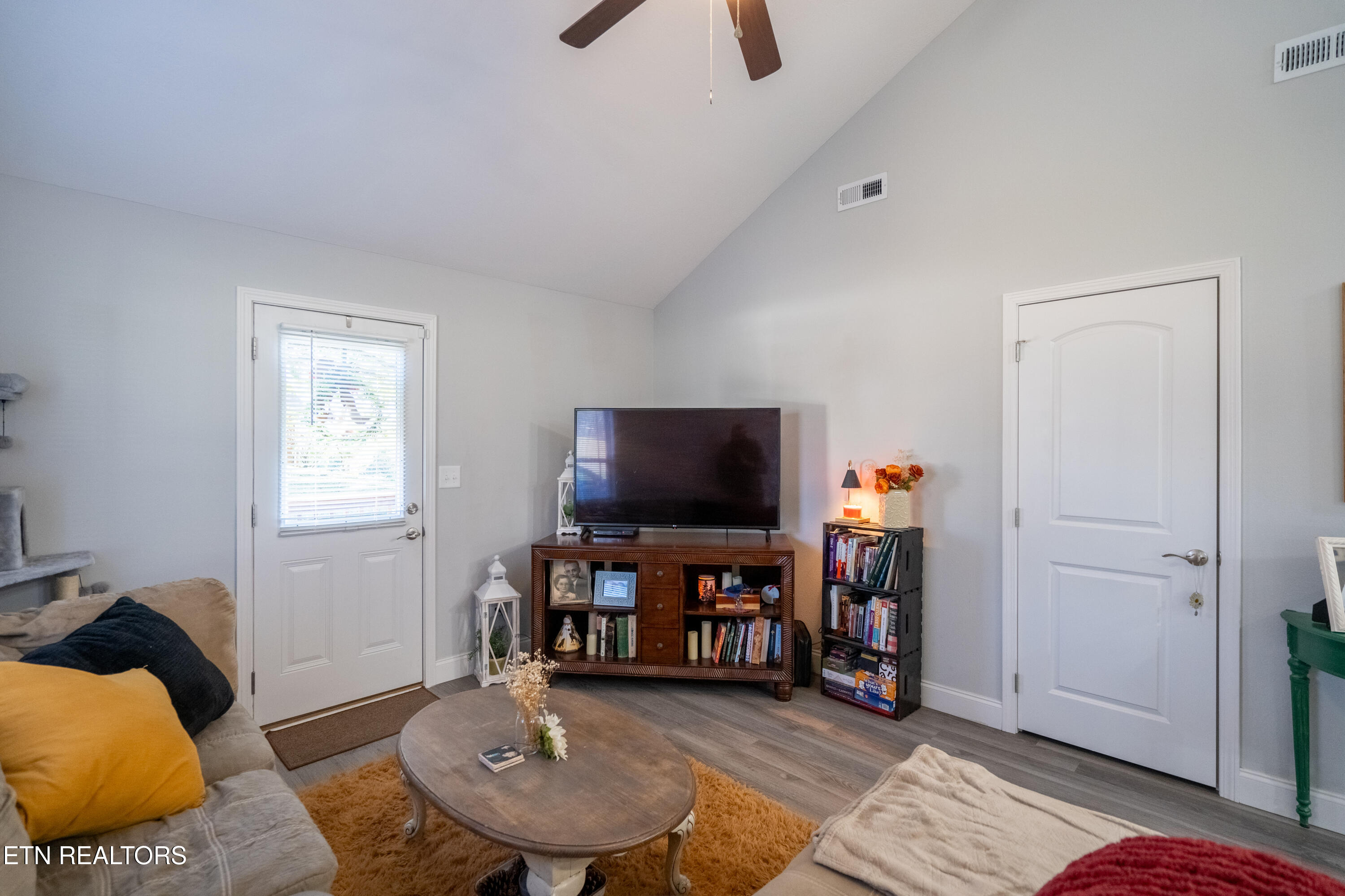 925 Loy Street Clinton TN 37716