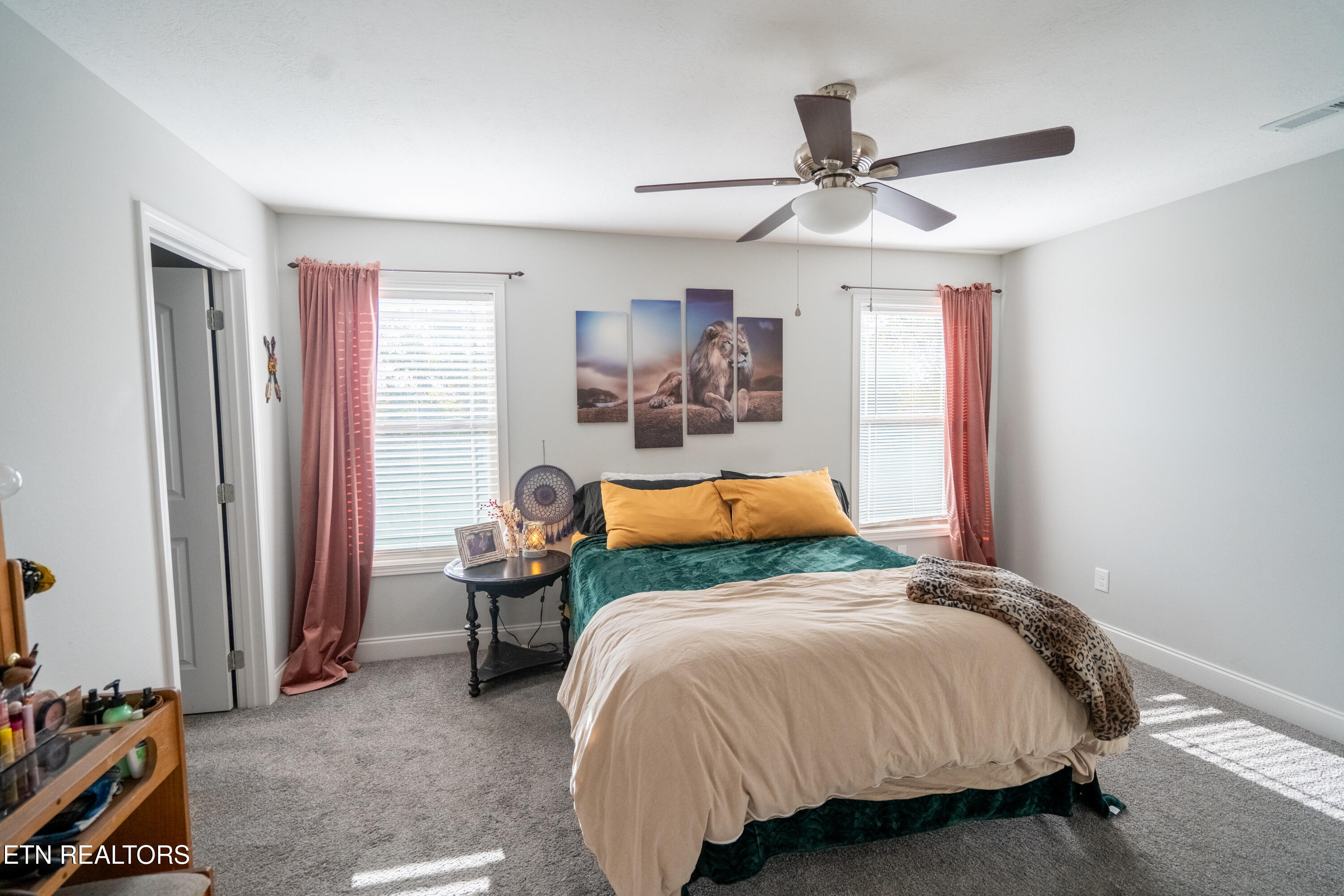 925 Loy Street Clinton TN 37716