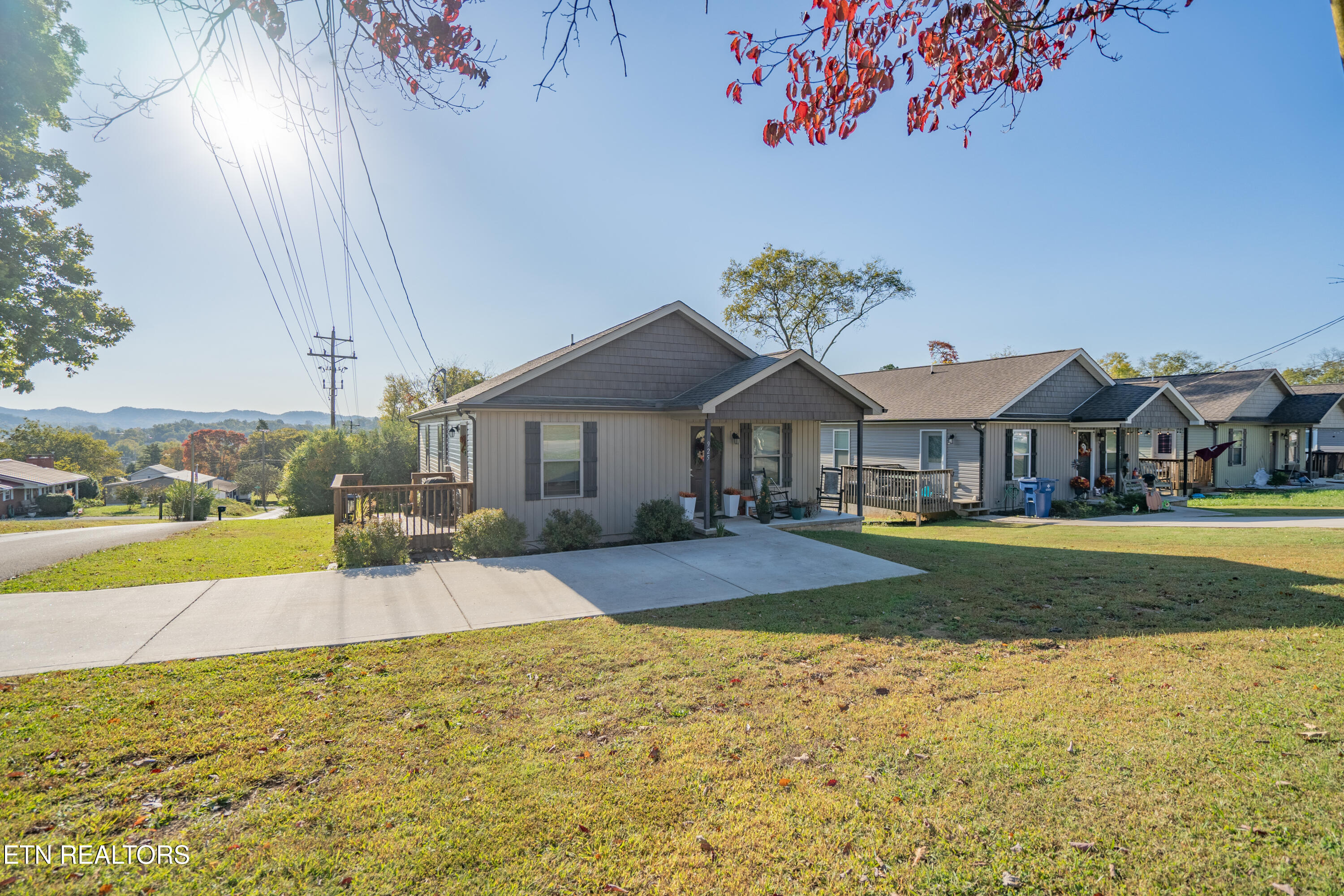 925 Loy Street Clinton TN 37716