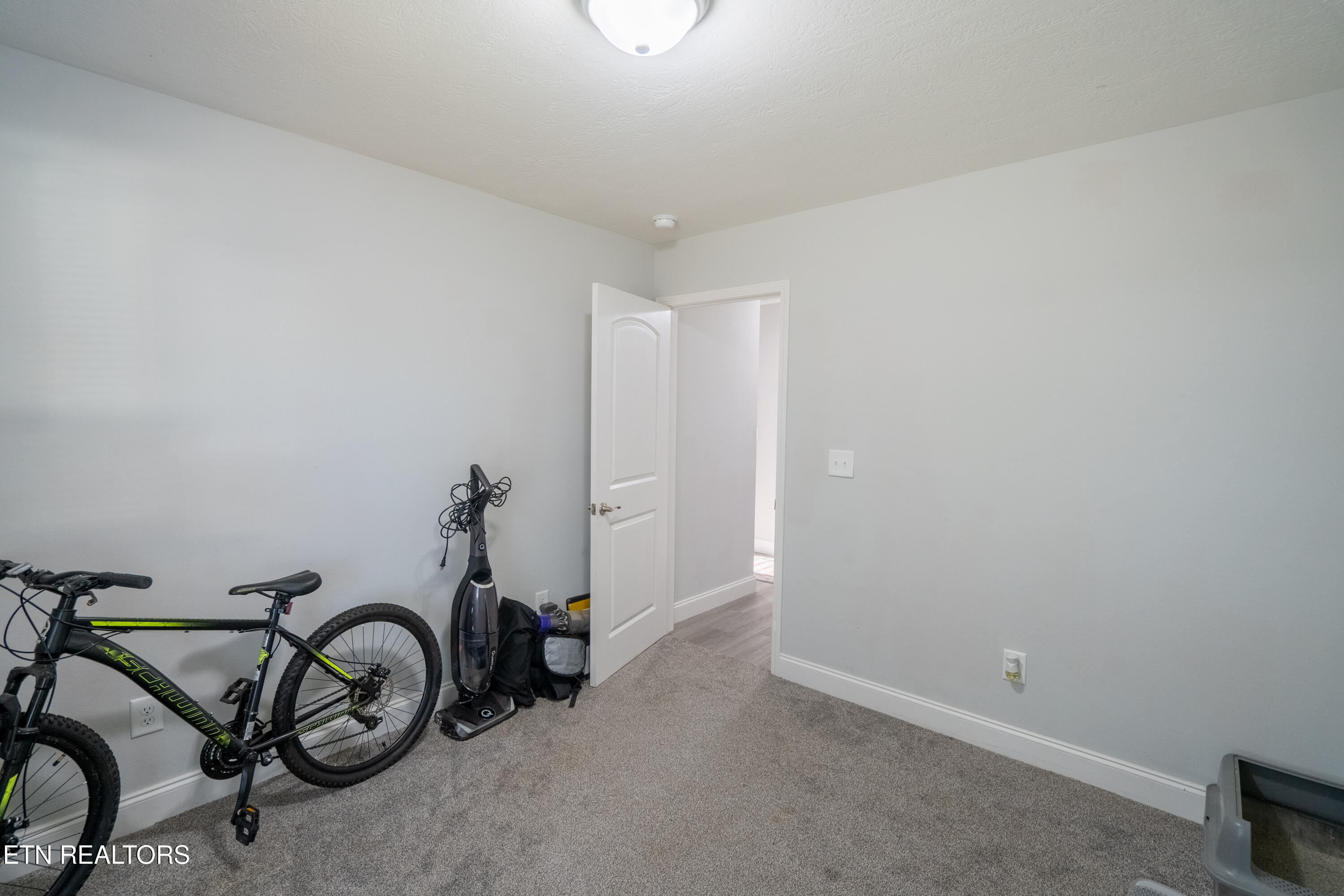 925 Loy Street Clinton TN 37716