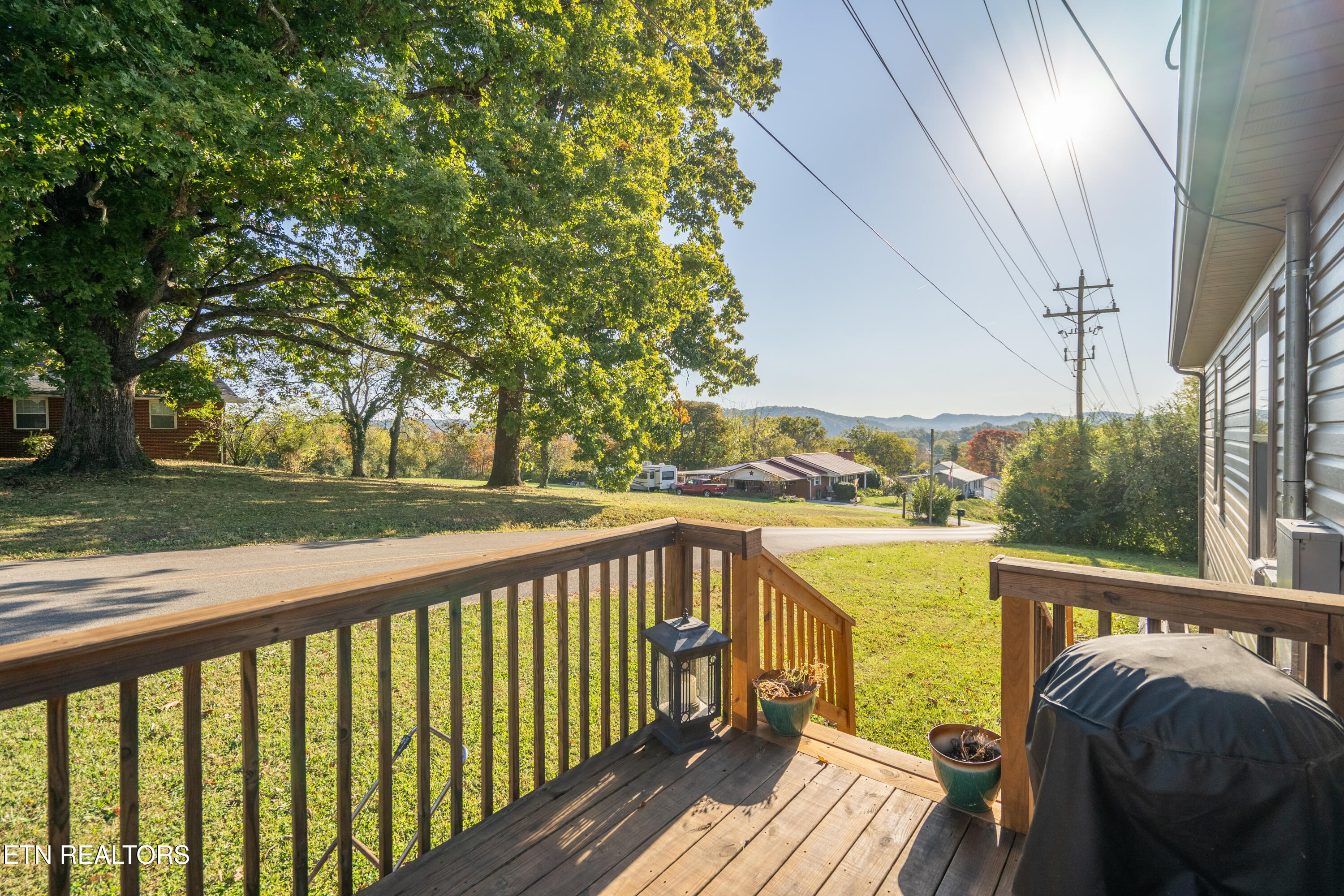 925 Loy Street Clinton TN 37716