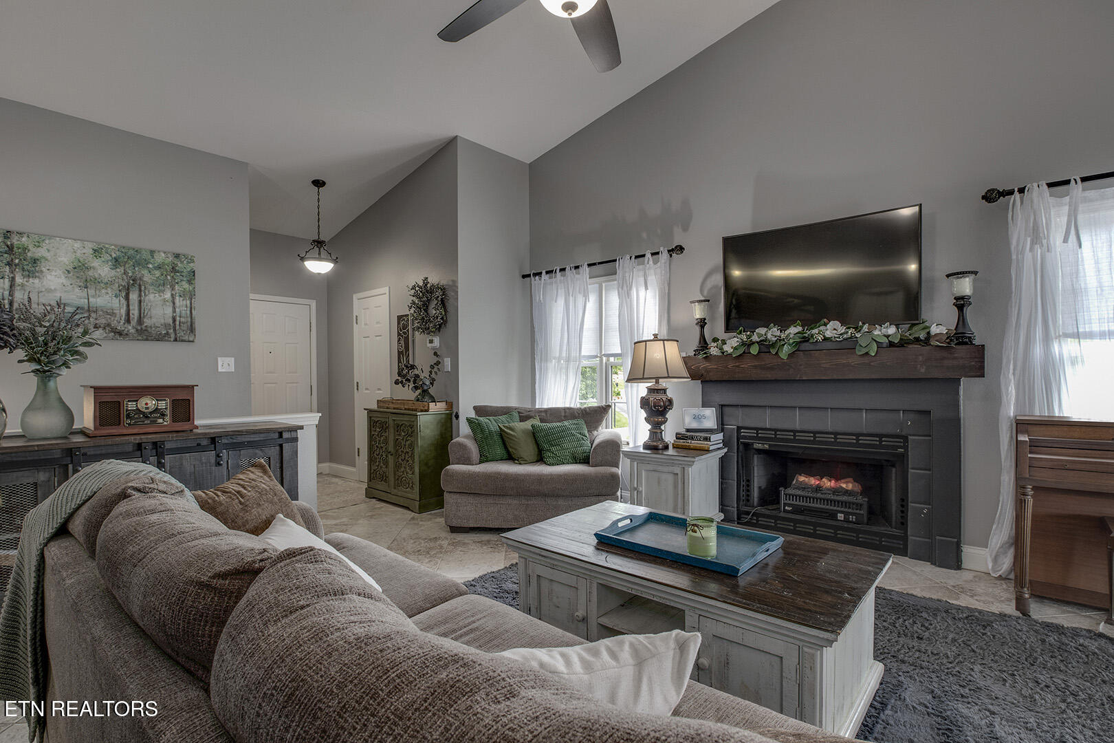 101 Poteau Trace Loudon TN 37774
