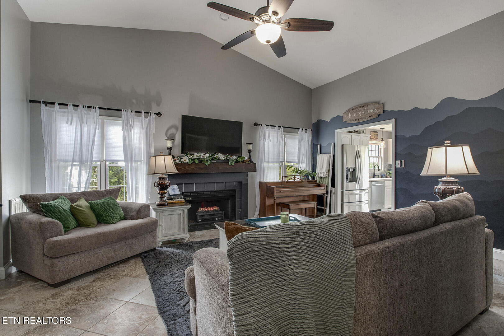 101 Poteau Trace Loudon TN 37774
