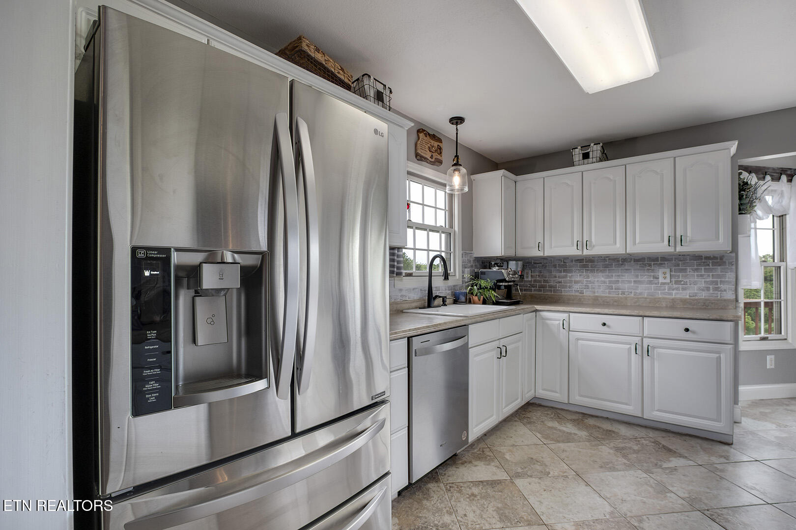 101 Poteau Trace Loudon TN 37774