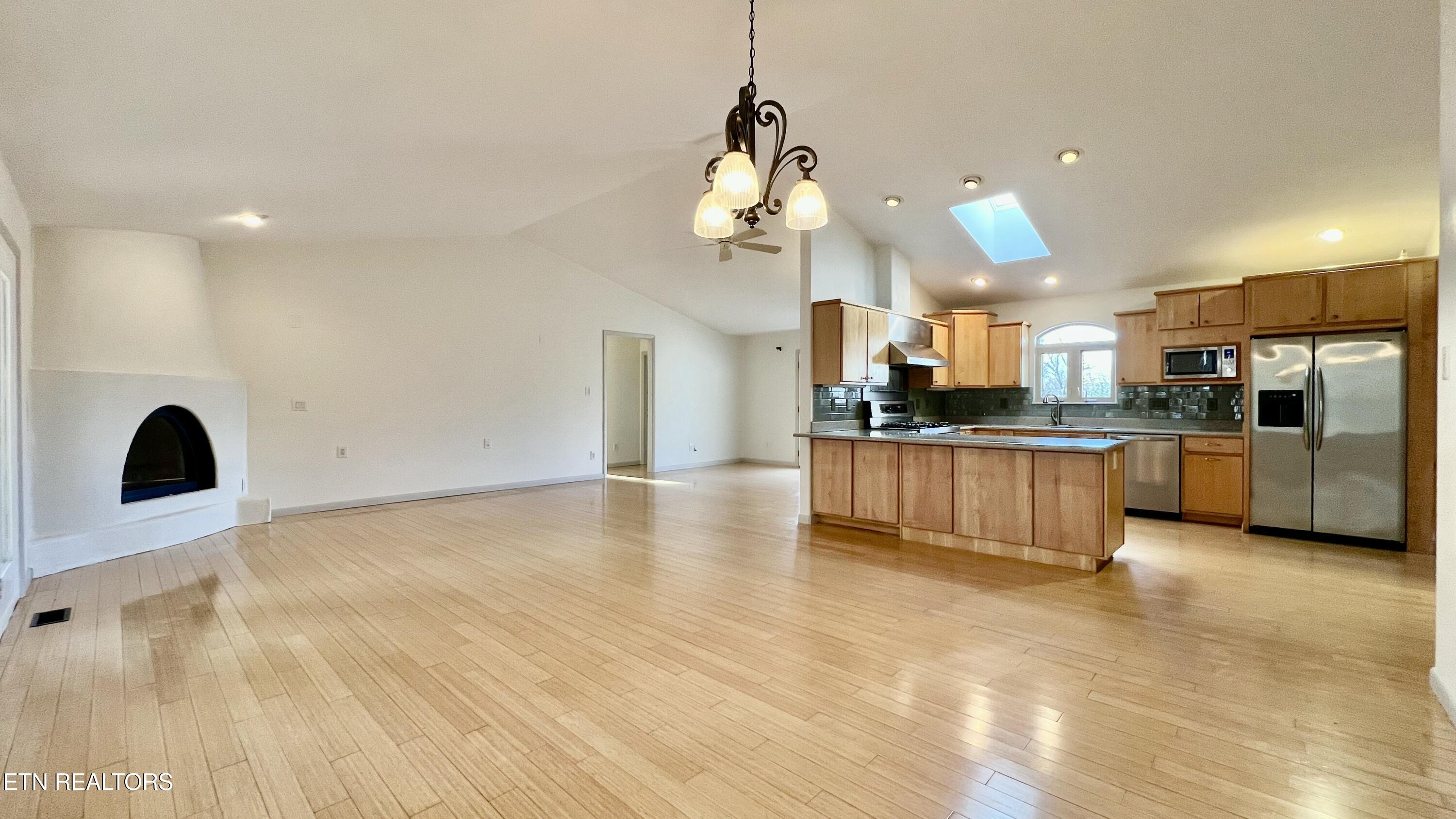 31 Byron Lane Crossville TN 38558