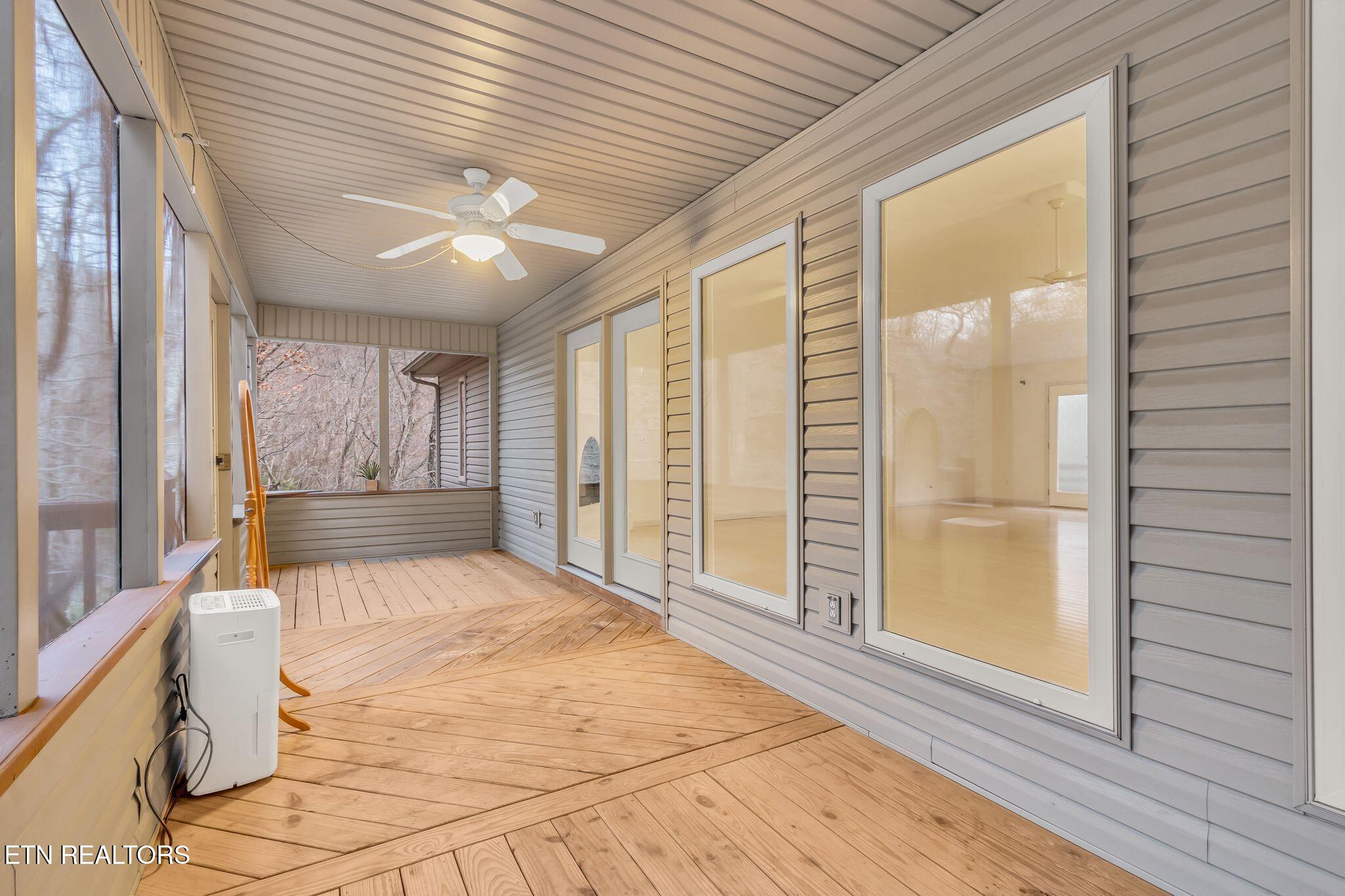 31 Byron Lane Crossville TN 38558