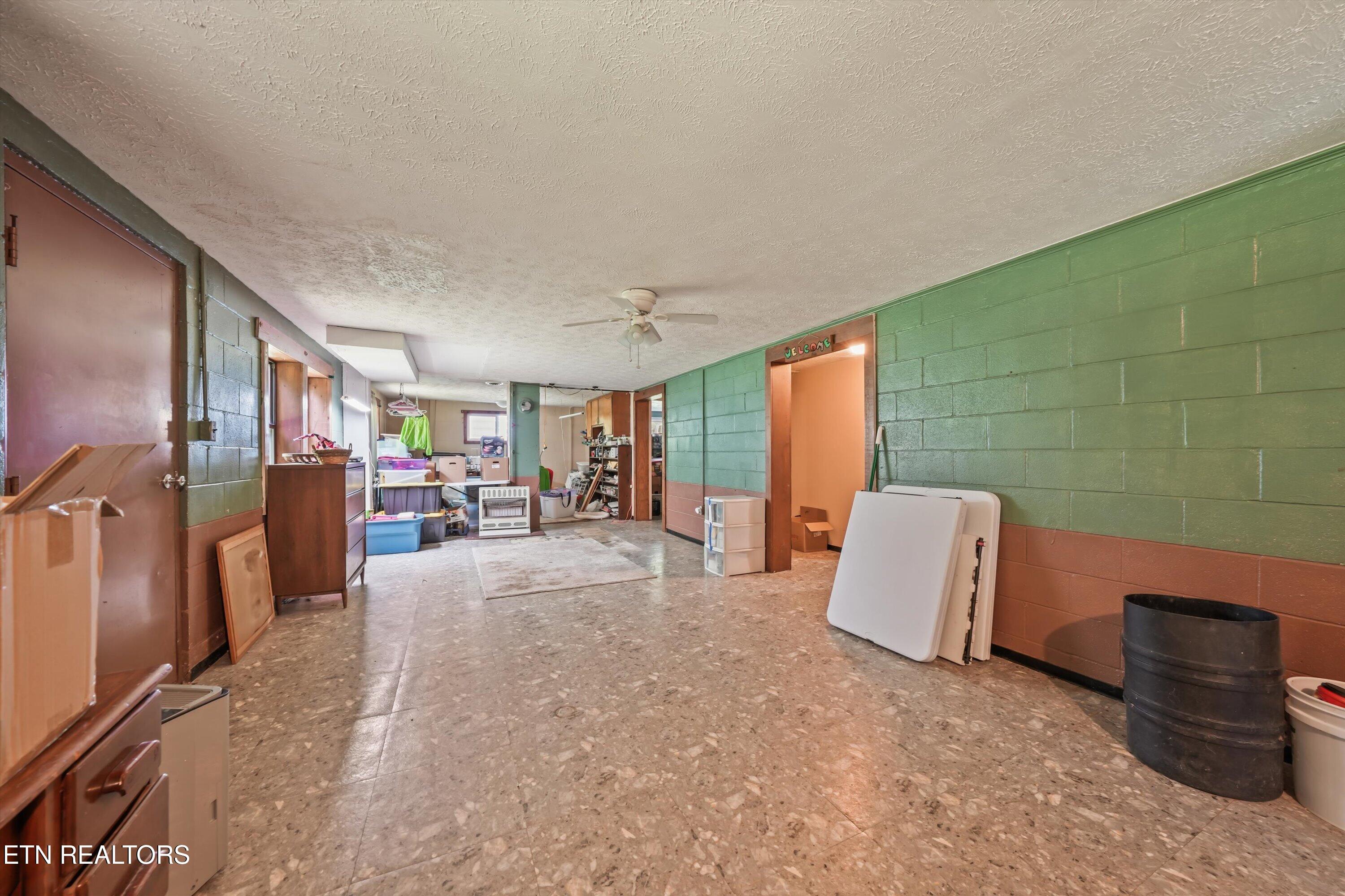 748 Christenson Road Deer Lodge TN 37726