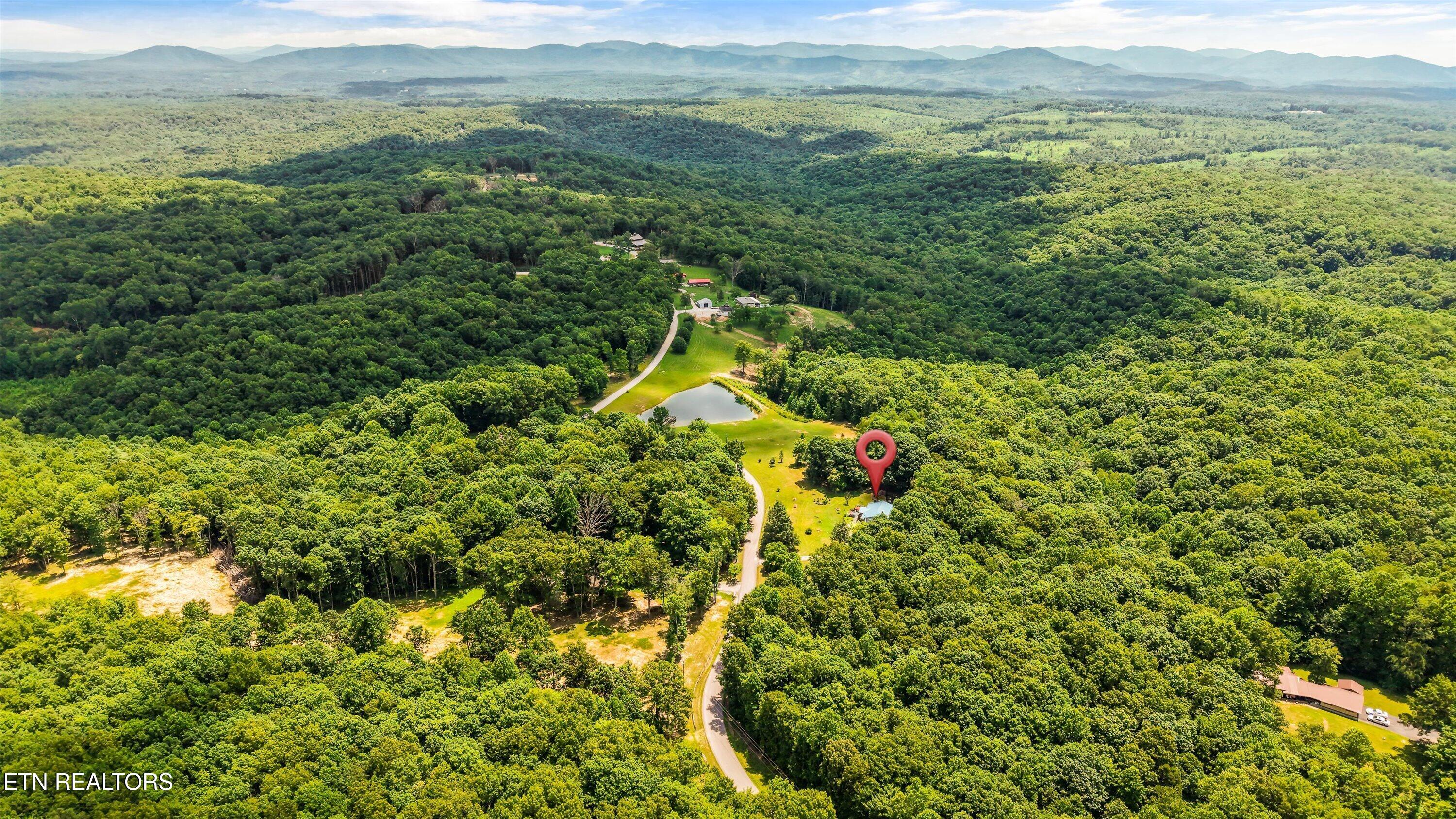 748 Christenson Road Deer Lodge TN 37726