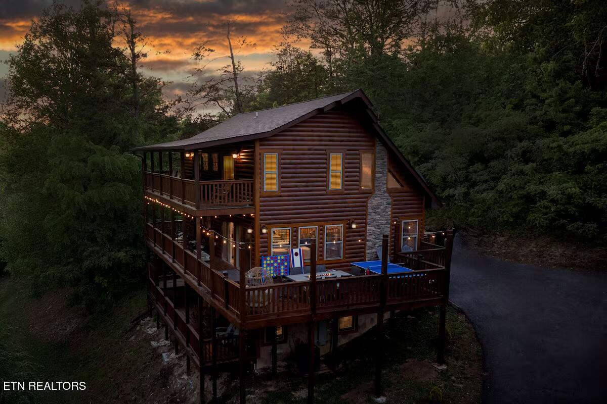 2359 Alpine Village Way Pigeon Forge TN 37863