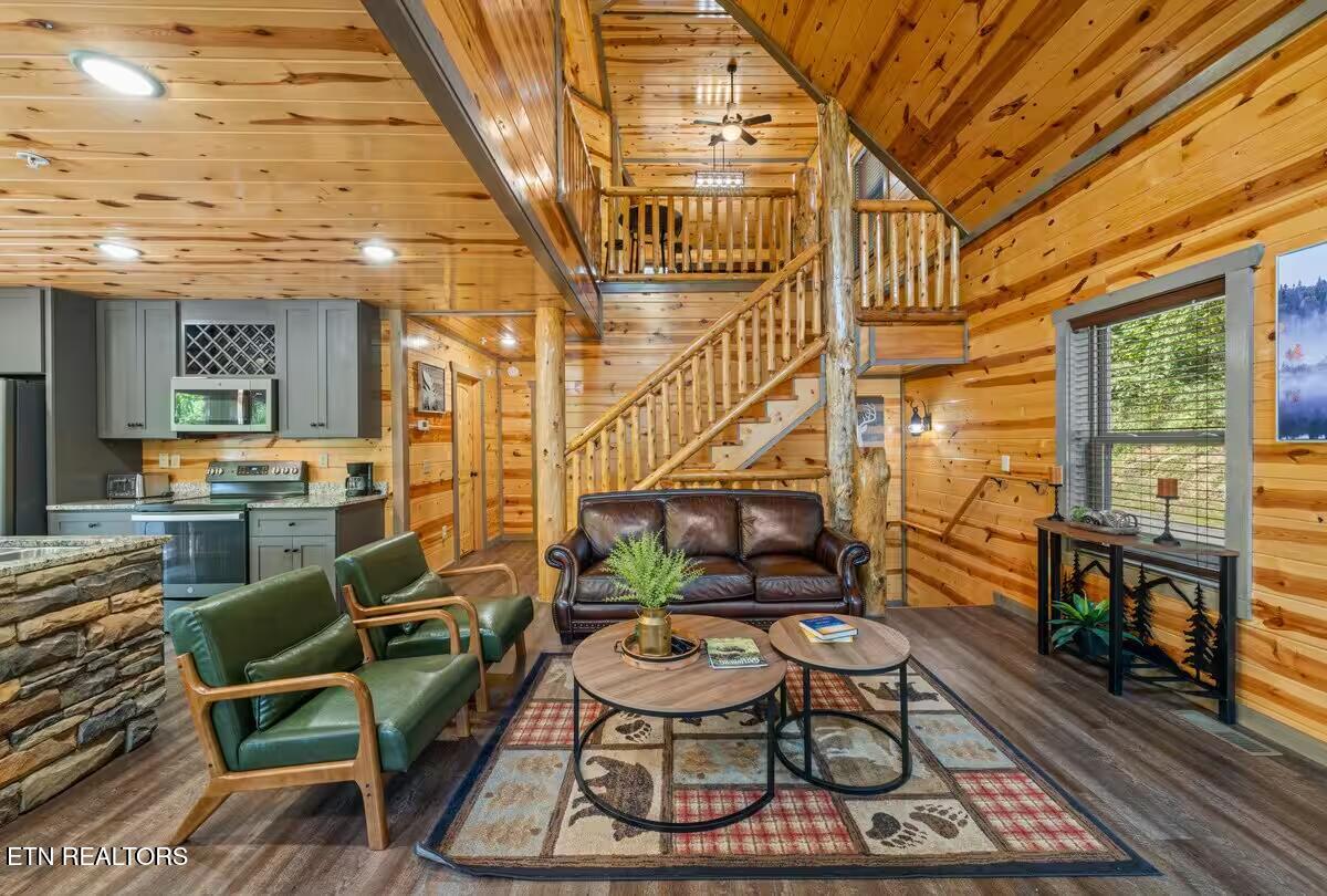 2359 Alpine Village Way Pigeon Forge TN 37863