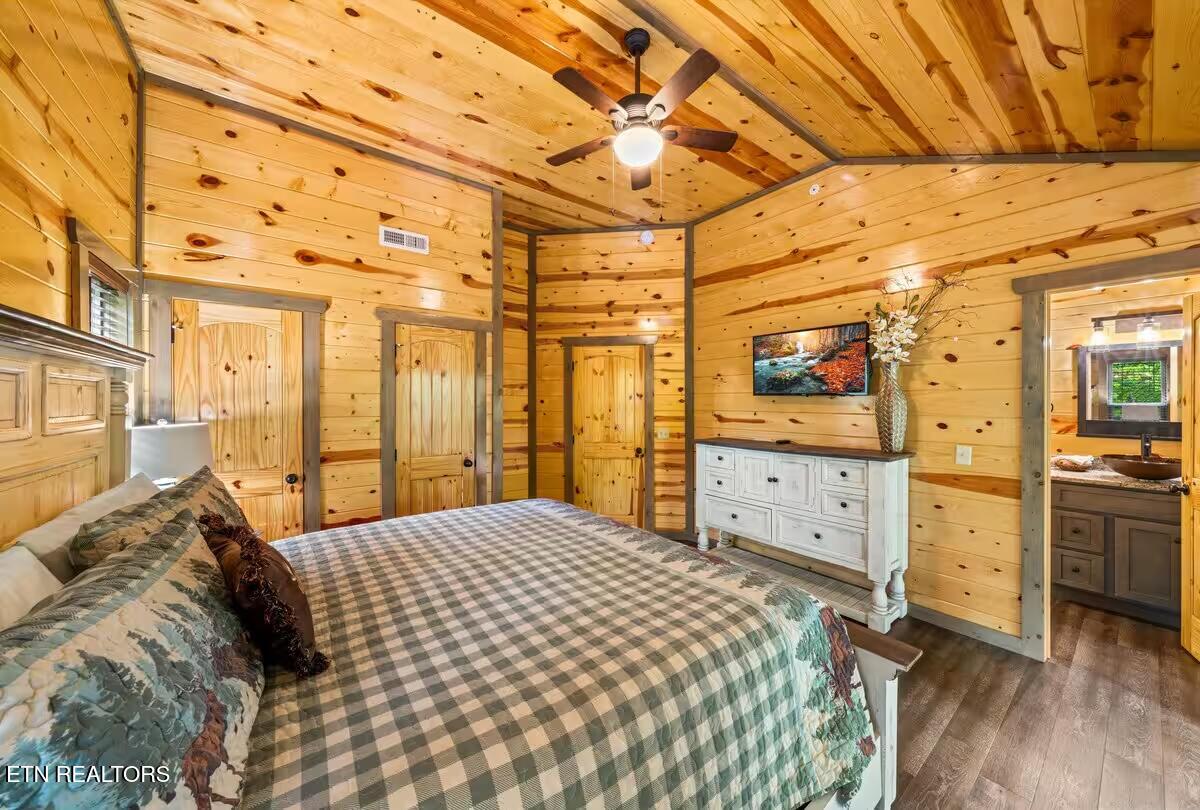 2359 Alpine Village Way Pigeon Forge TN 37863