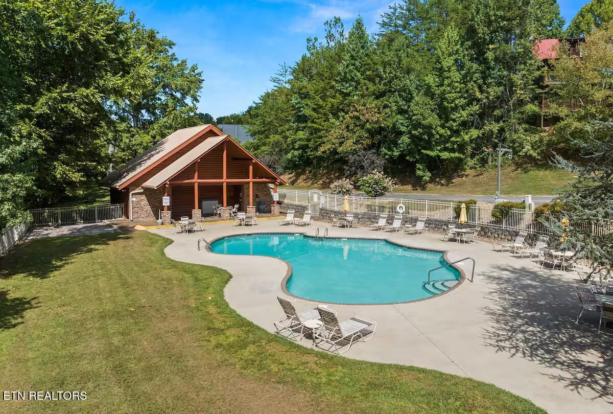 2359 Alpine Village Way Pigeon Forge TN 37863