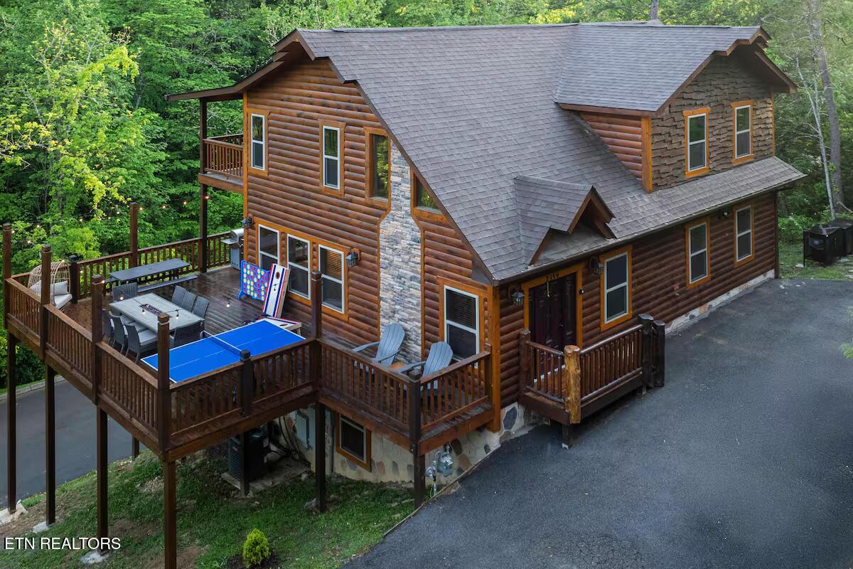 2359 Alpine Village Way Pigeon Forge TN 37863