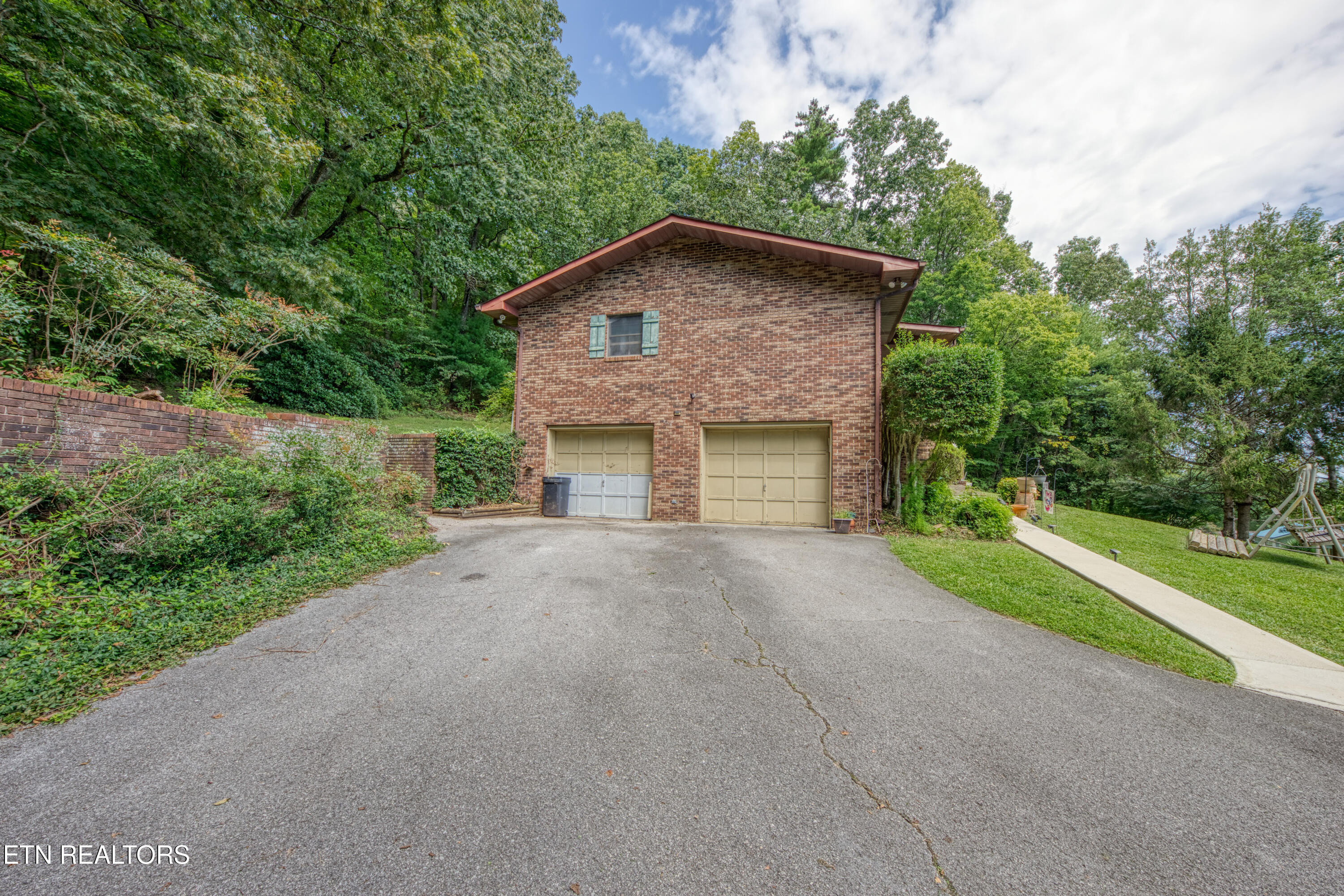 130 Brentwood Circle Oliver Springs TN 37840