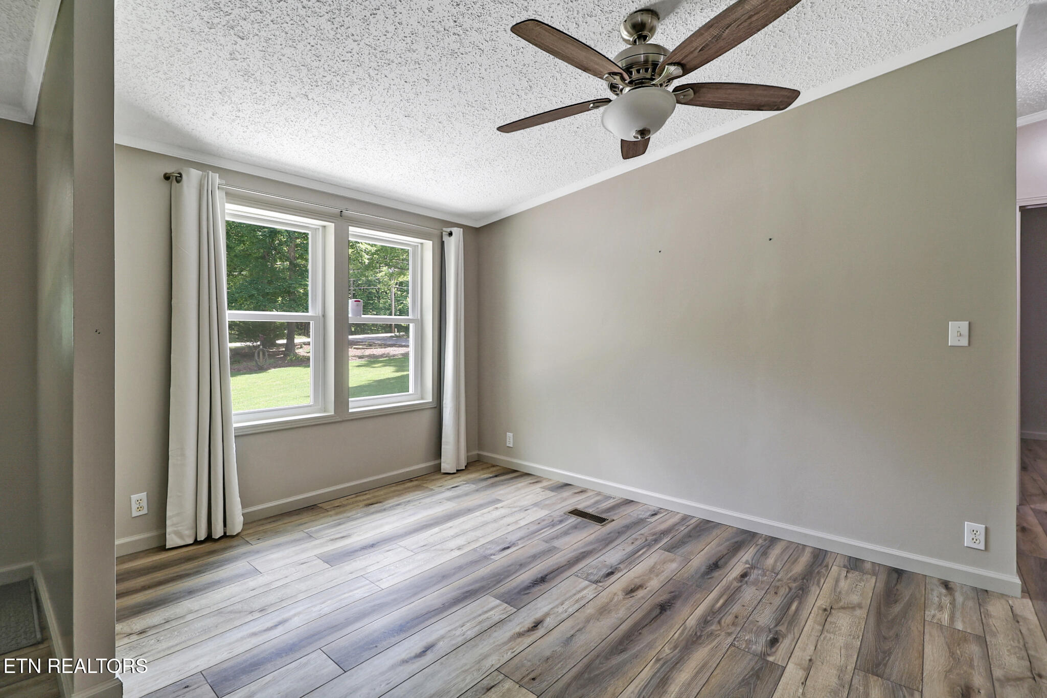 149 Vandever Lane Crossville TN 38572