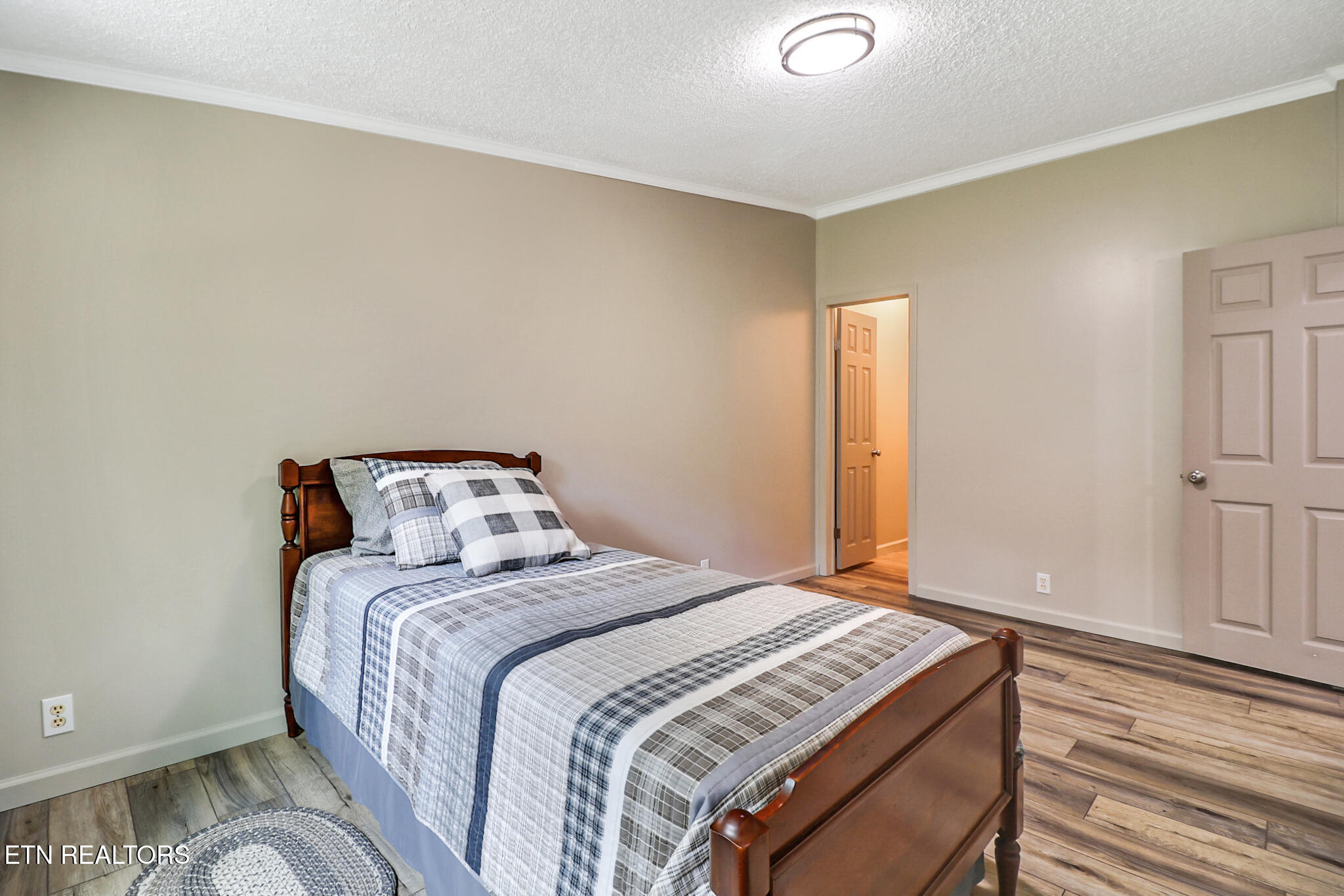 149 Vandever Lane Crossville TN 38572