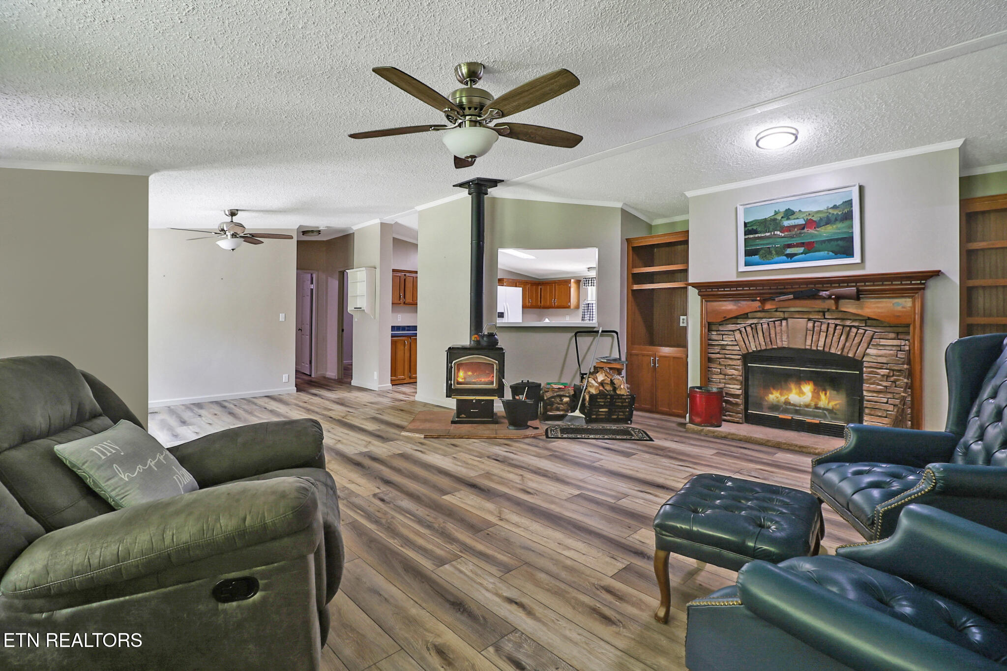 149 Vandever Lane Crossville TN 38572