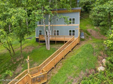 213 Hidden Valley Road Clinton TN 37716