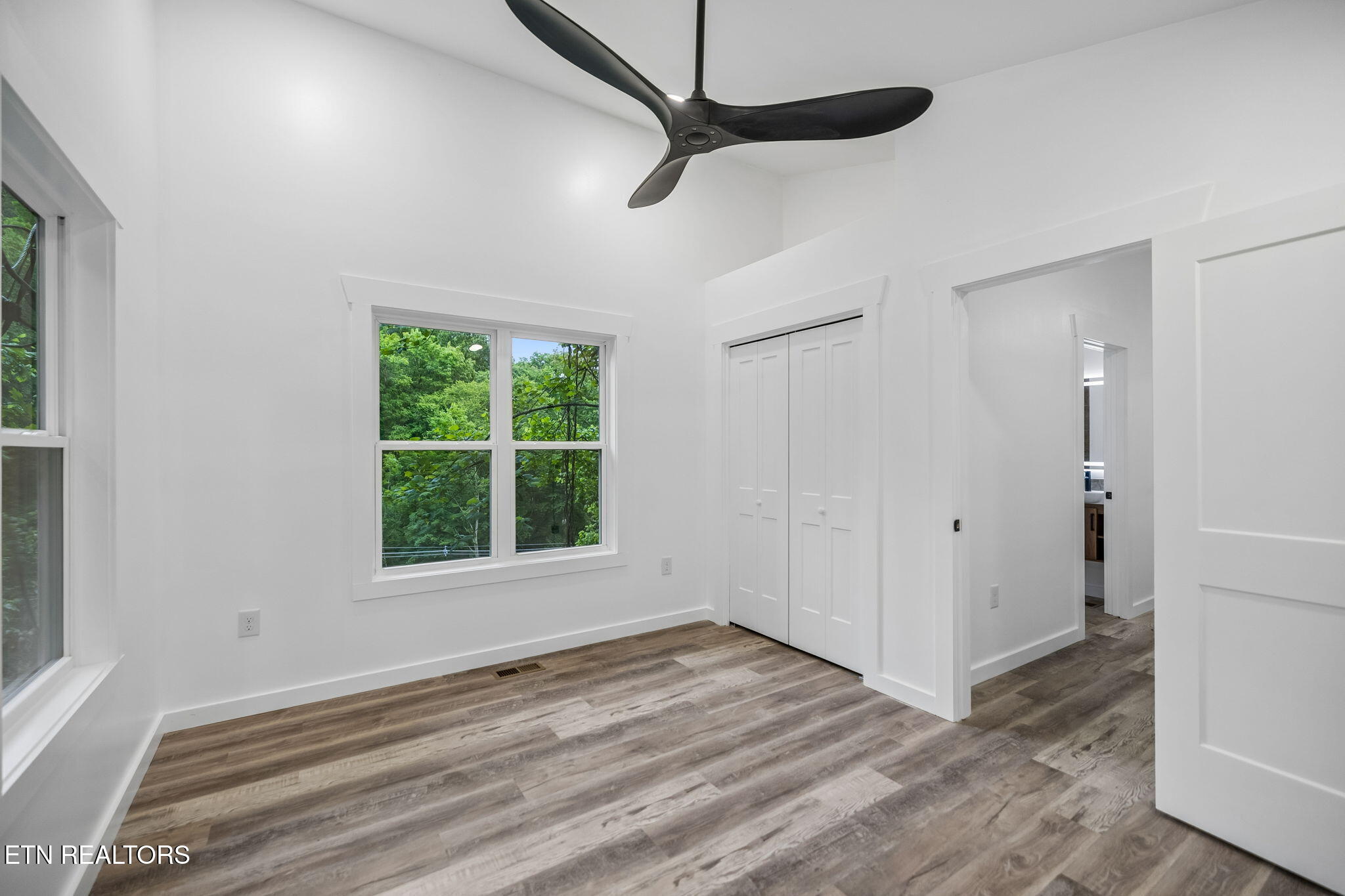 213 Hidden Valley Road Clinton TN 37716