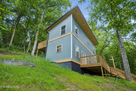 213 Hidden Valley Road Clinton TN 37716