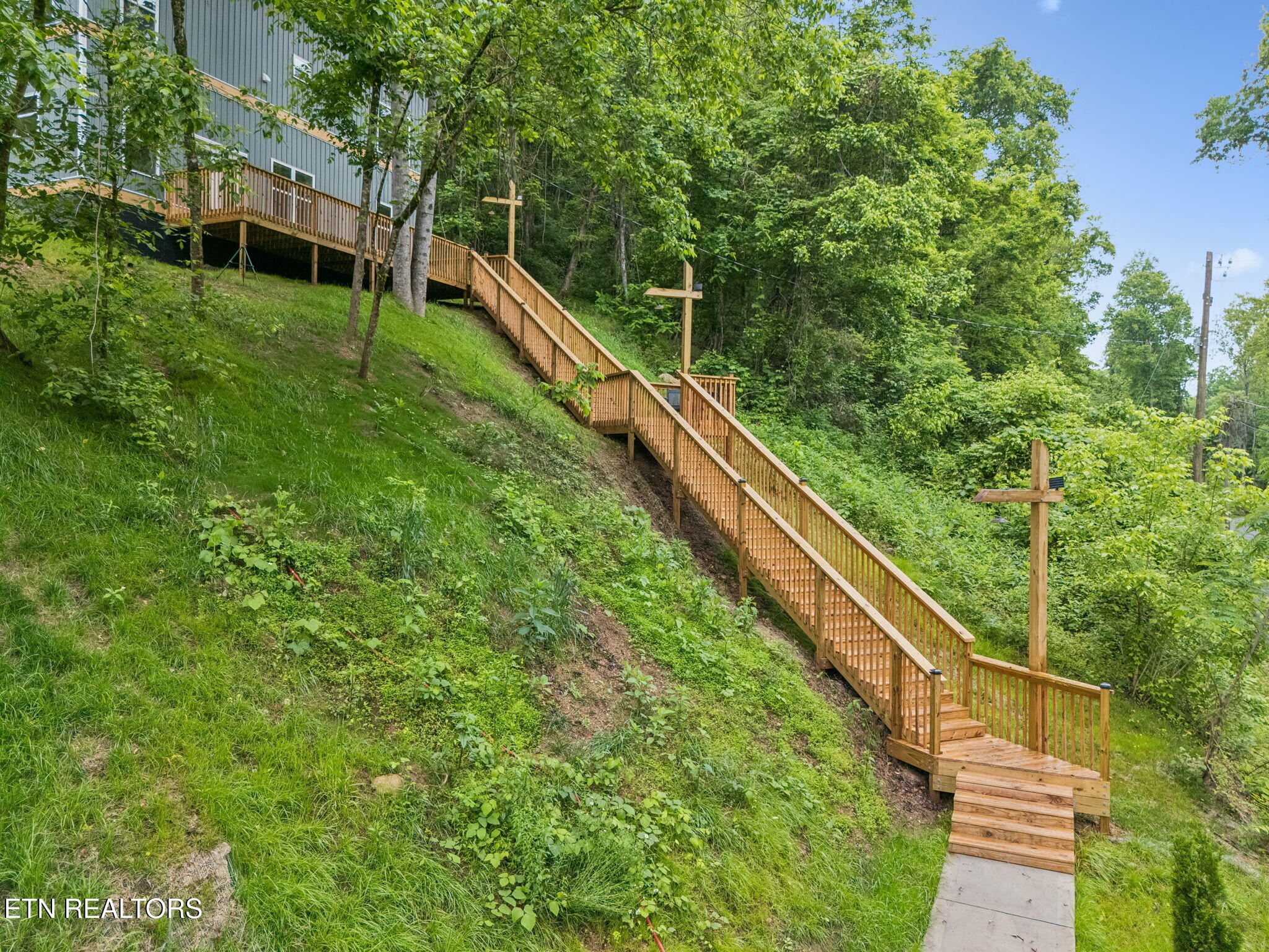 213 Hidden Valley Road Clinton TN 37716