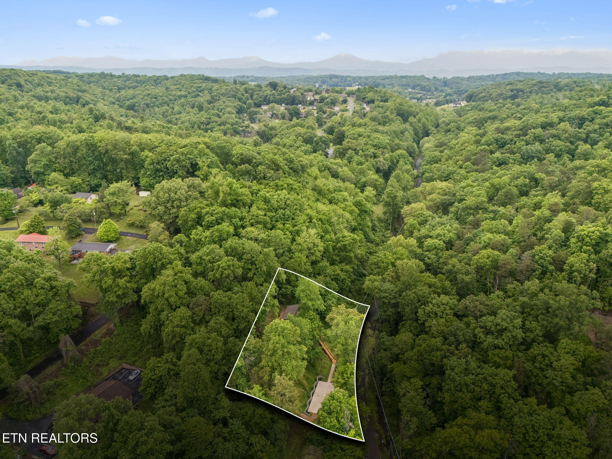 213 Hidden Valley Road Clinton TN 37716