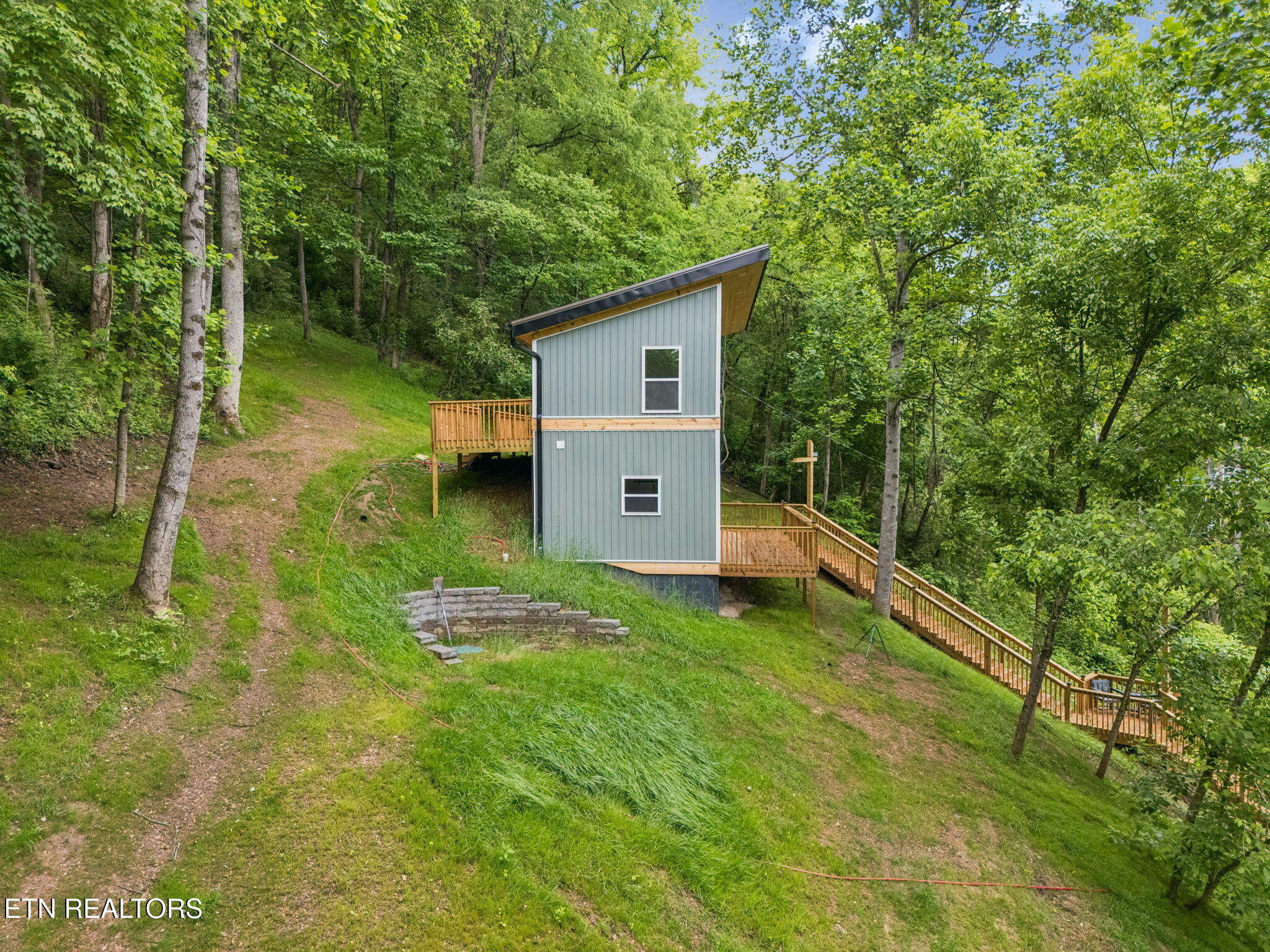 213 Hidden Valley Road Clinton TN 37716