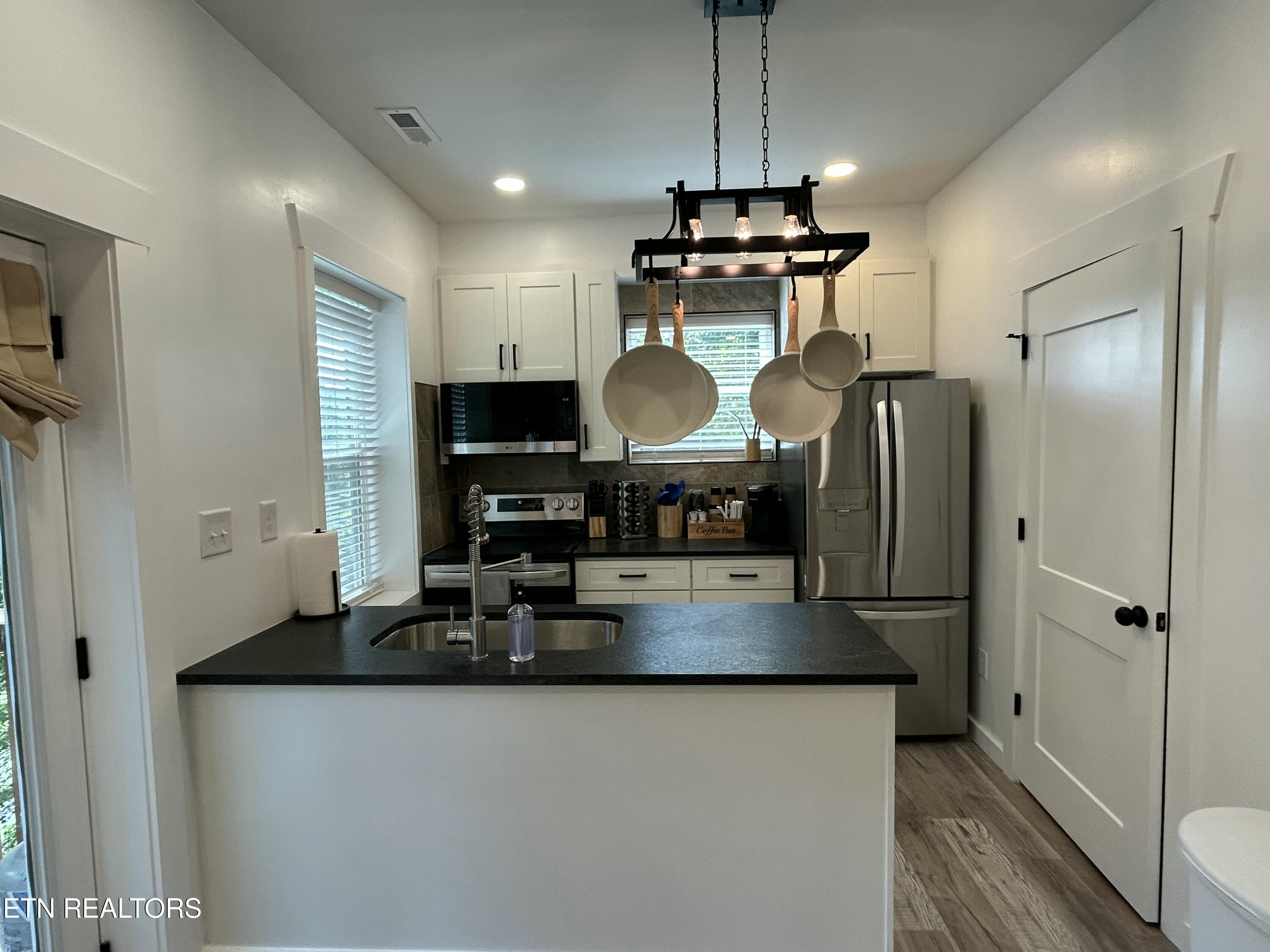 213 Hidden Valley Road Clinton TN 37716