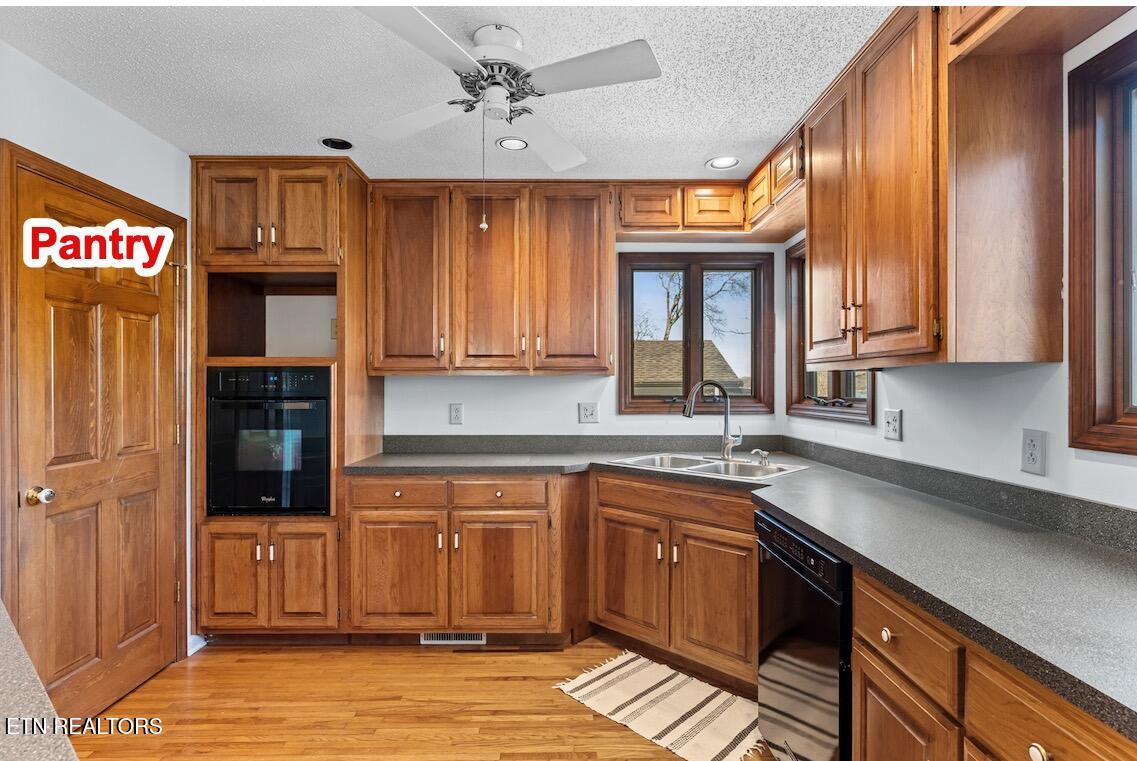 600 Donaldson Light Lane Lenoir City TN 37772