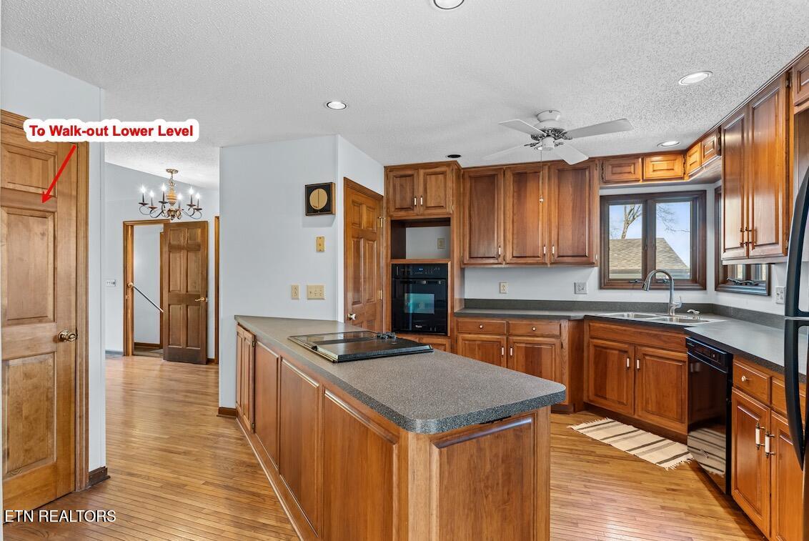 600 Donaldson Light Lane Lenoir City TN 37772