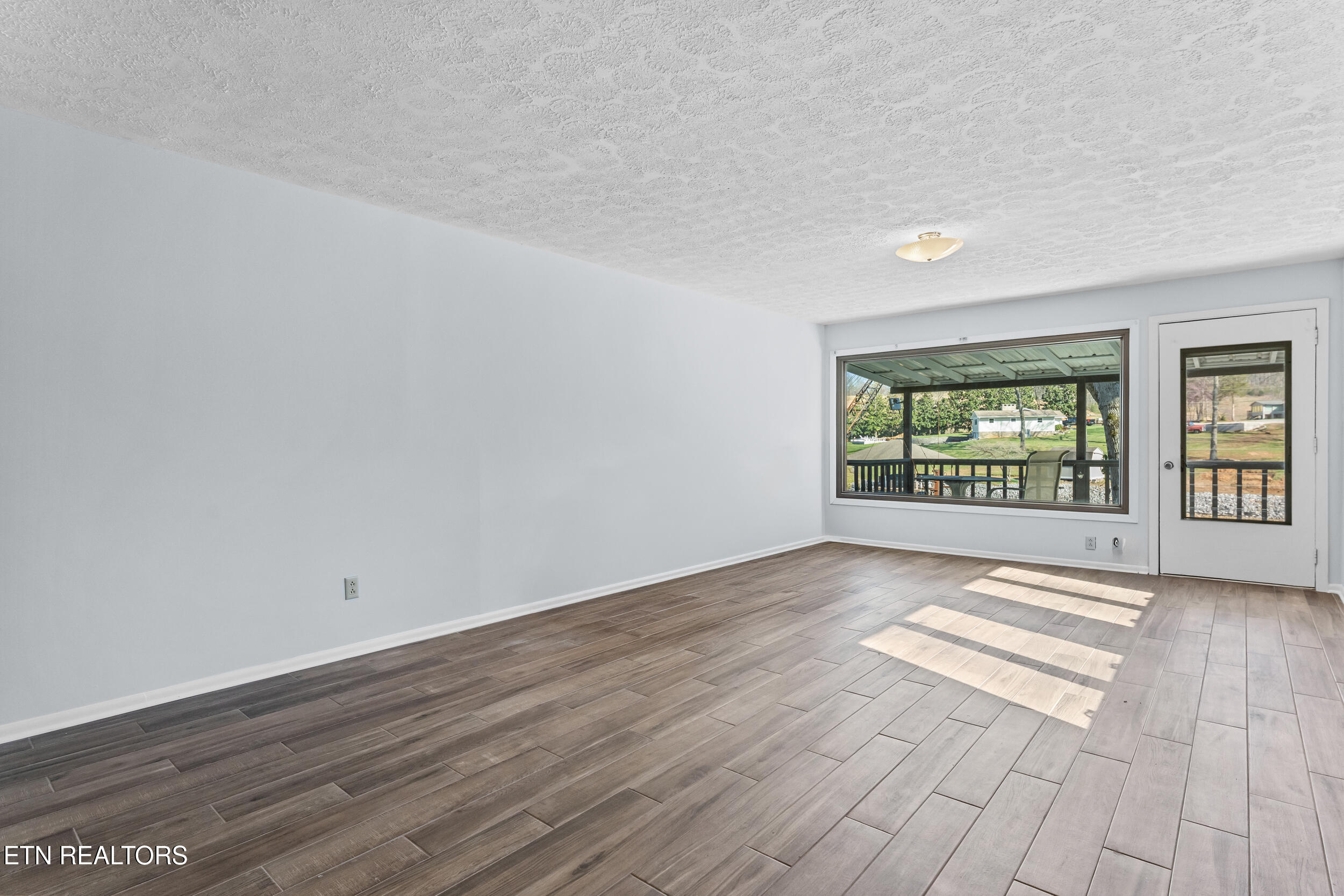 600 Donaldson Light Lane Lenoir City TN 37772