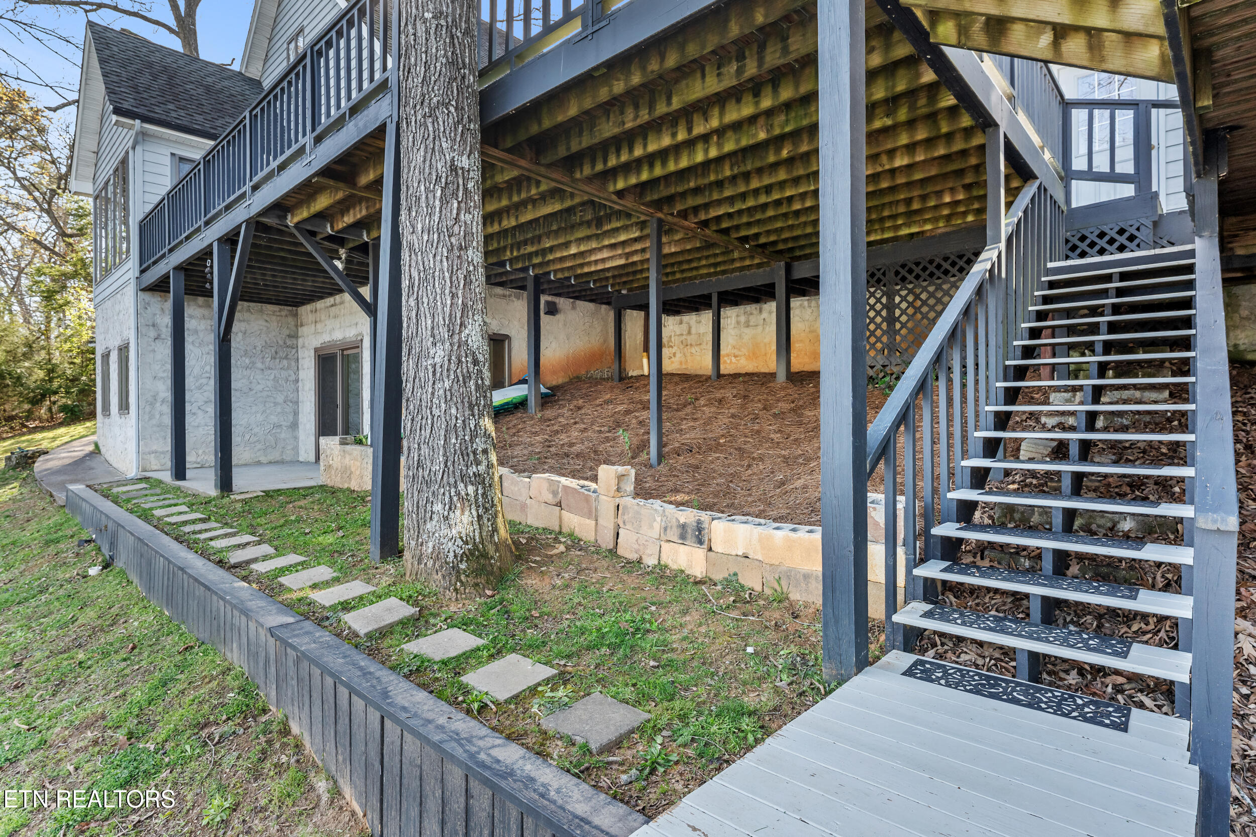 600 Donaldson Light Lane Lenoir City TN 37772