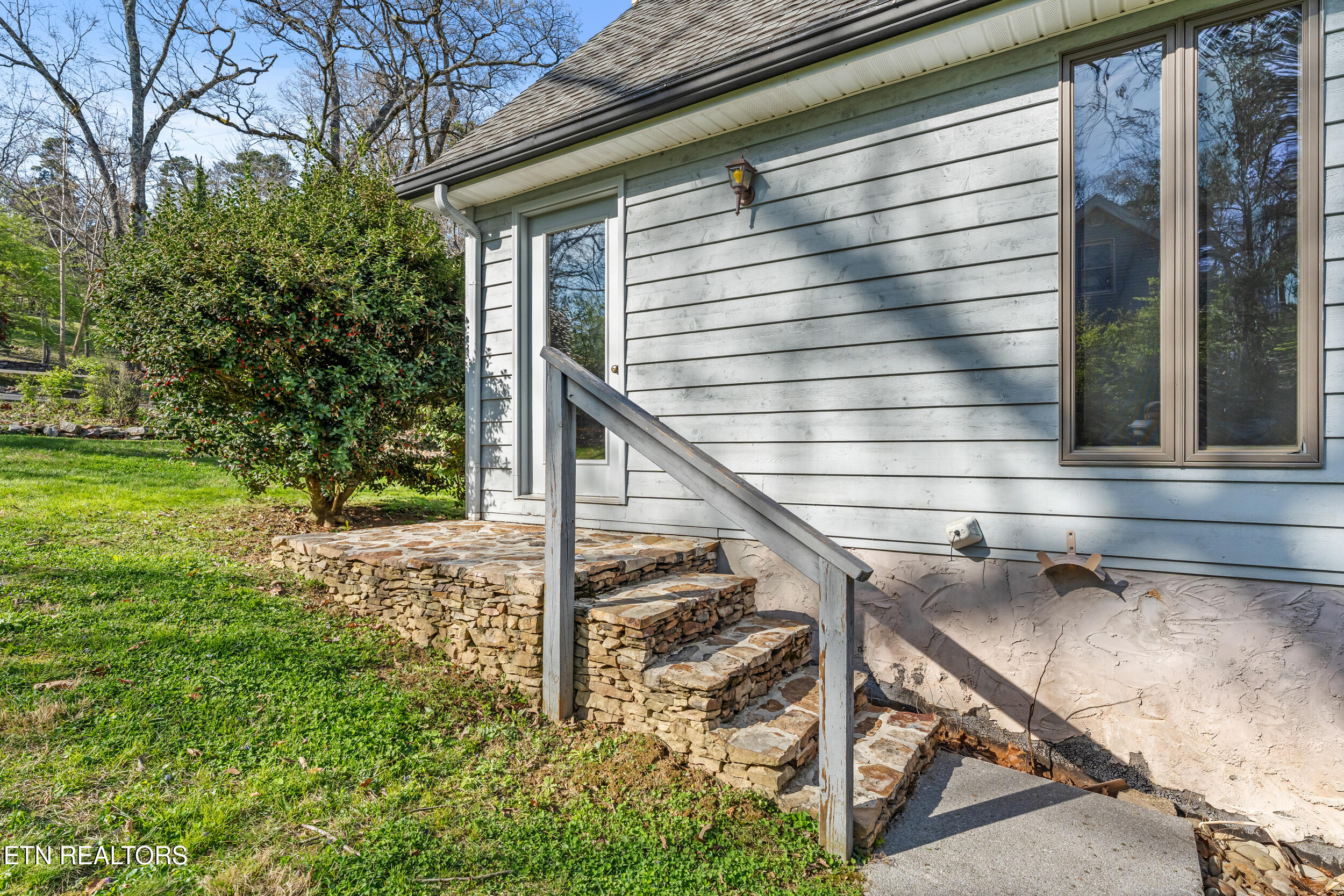 600 Donaldson Light Lane Lenoir City TN 37772