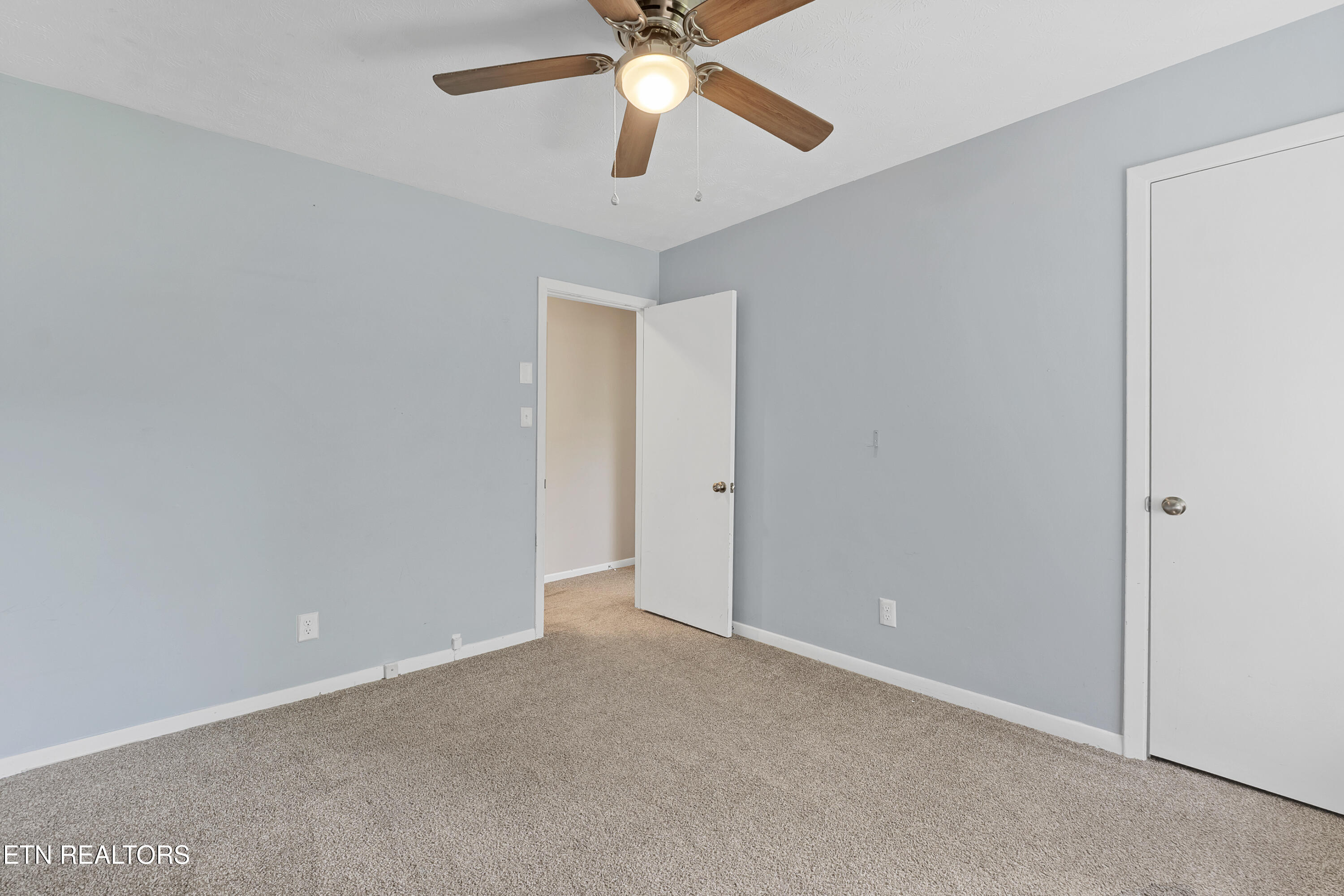 2701 Smallwood Drive Knoxville TN 37920