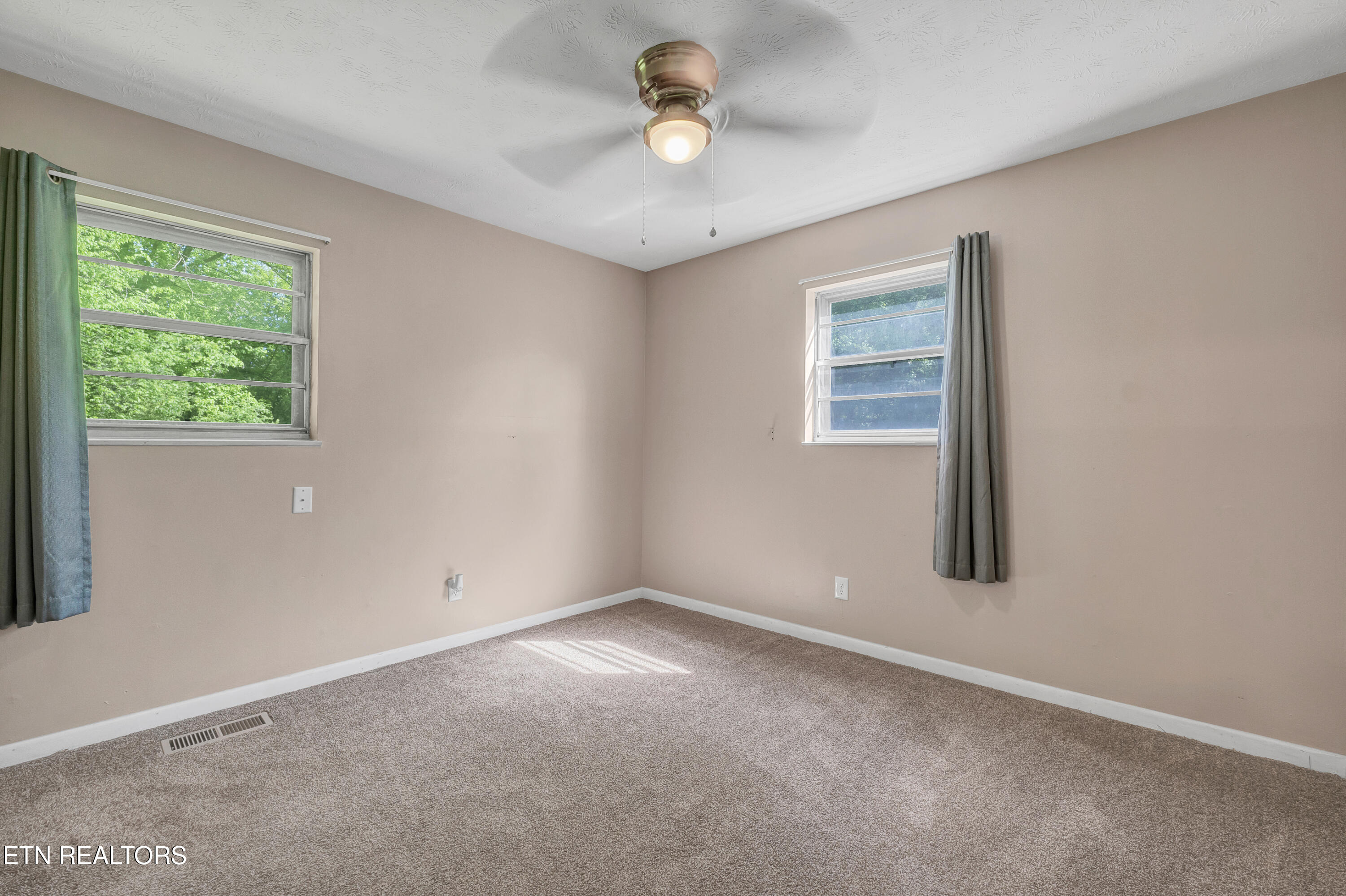 2701 Smallwood Drive Knoxville TN 37920