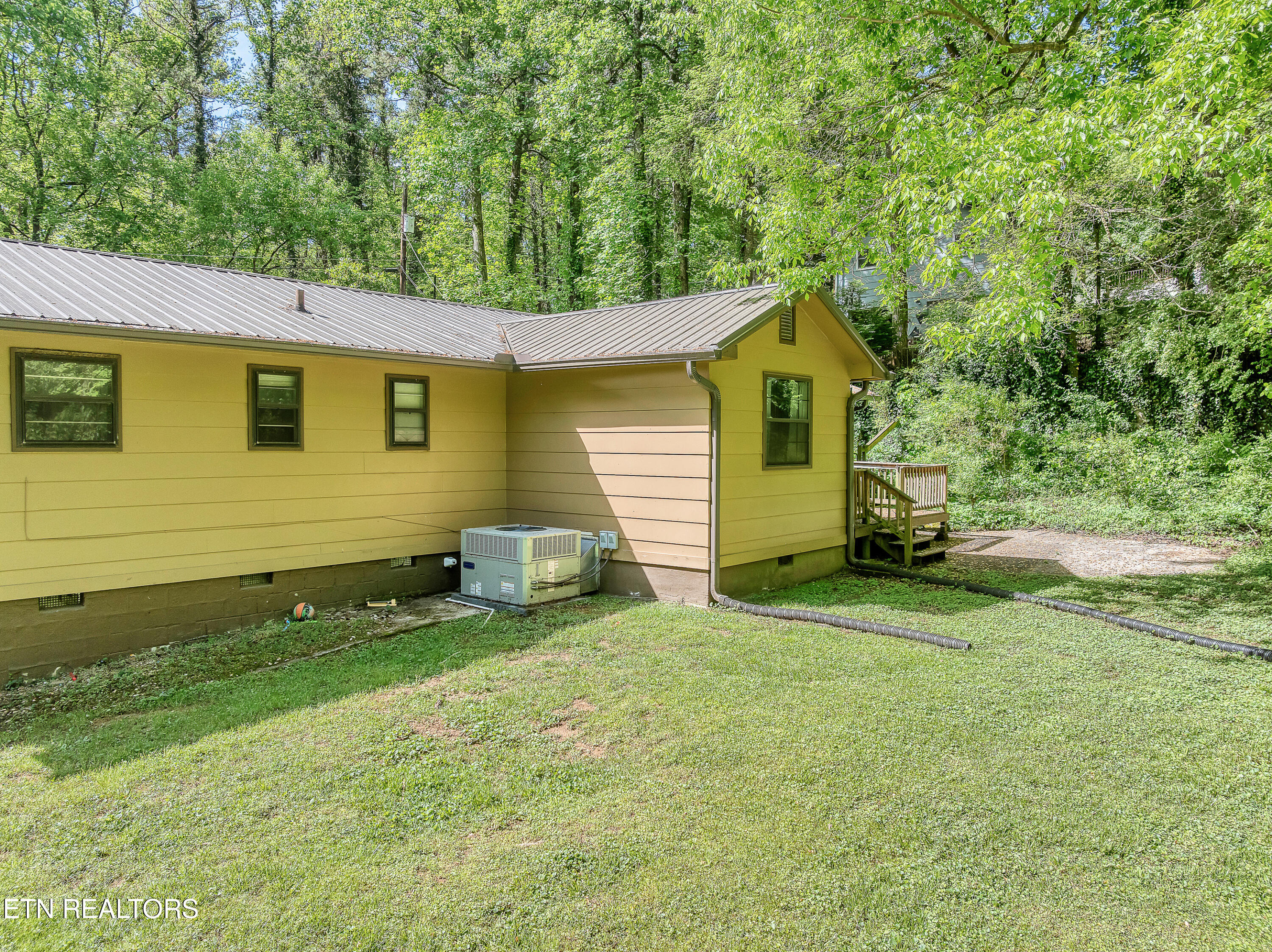 2701 Smallwood Drive Knoxville TN 37920