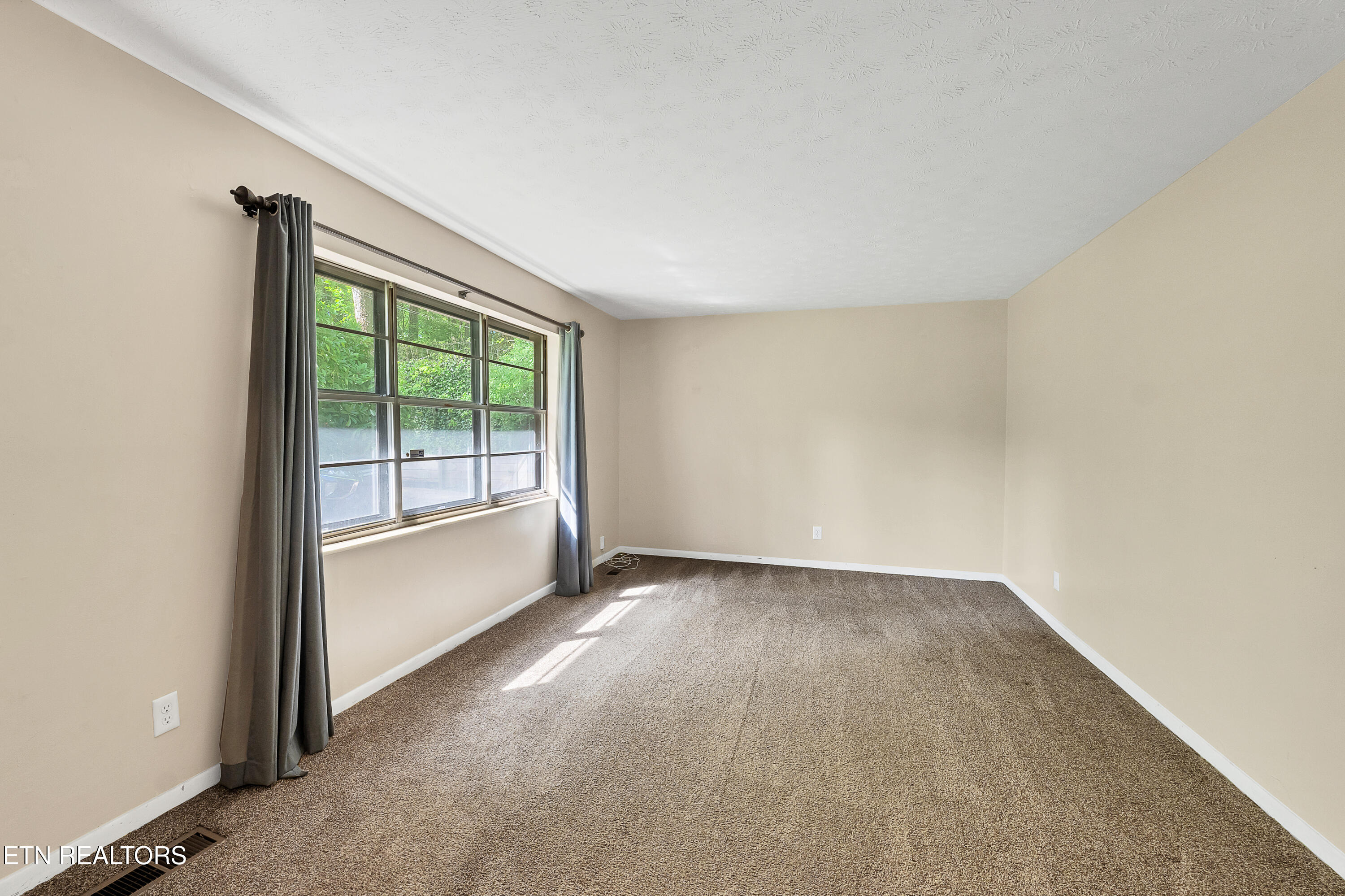 2701 Smallwood Drive Knoxville TN 37920