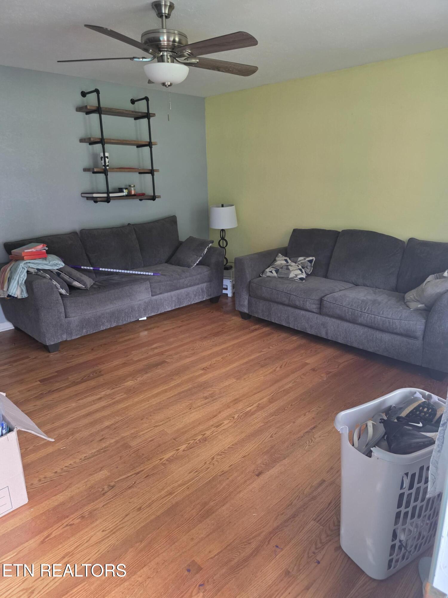 1283 Laurel Road Clinton TN 37716