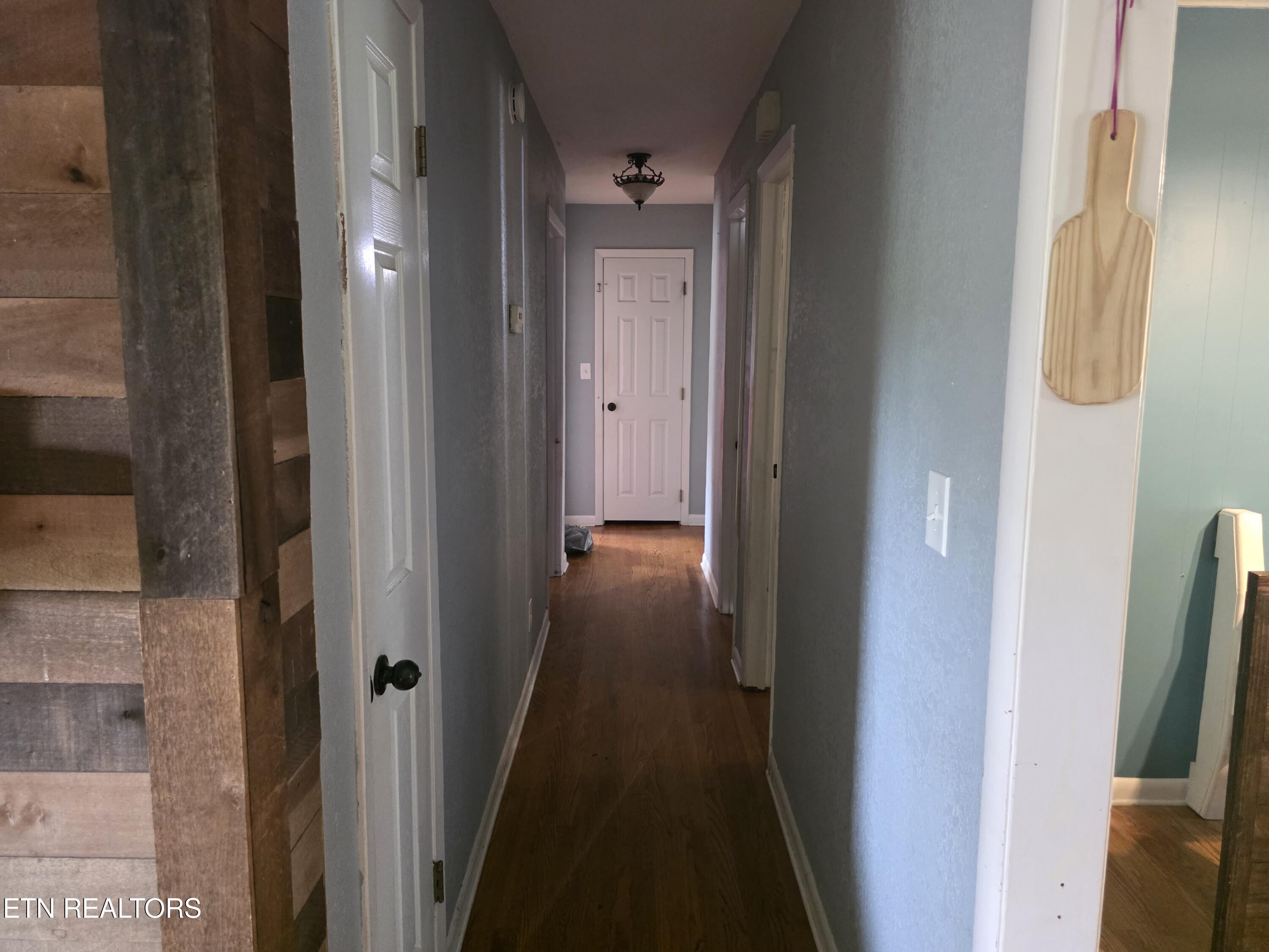 1283 Laurel Road Clinton TN 37716
