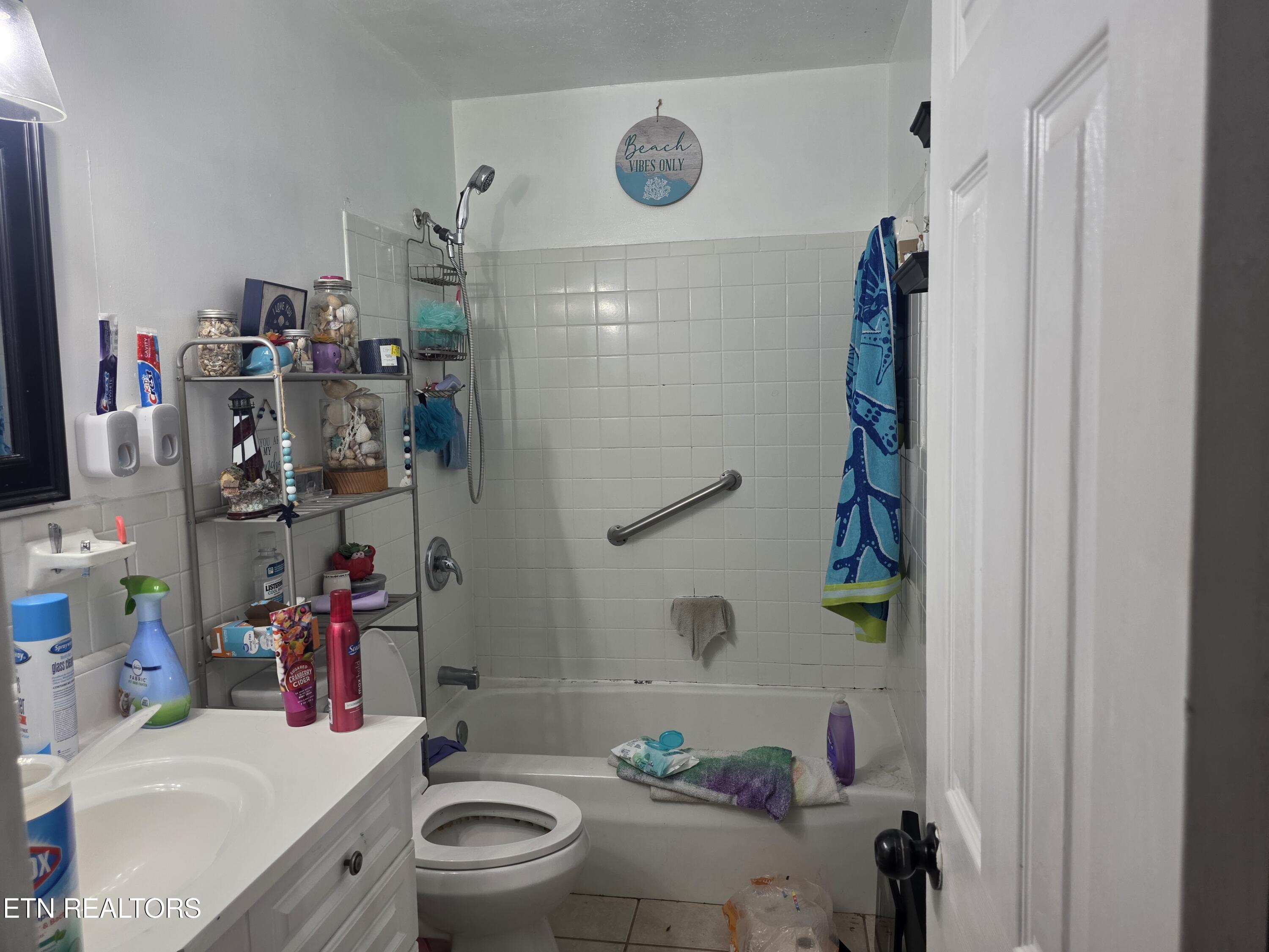 1283 Laurel Road Clinton TN 37716