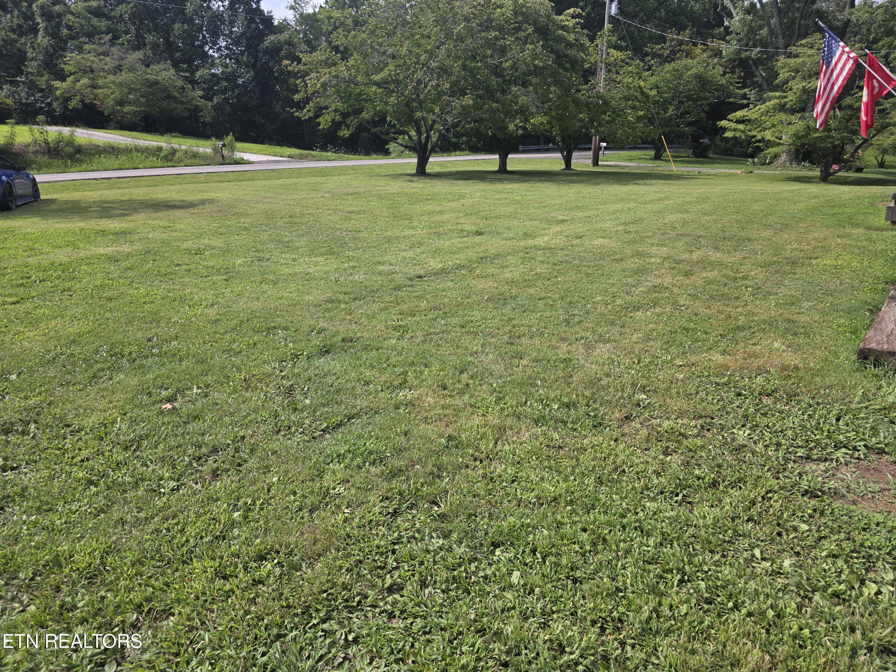 1283 Laurel Road Clinton TN 37716