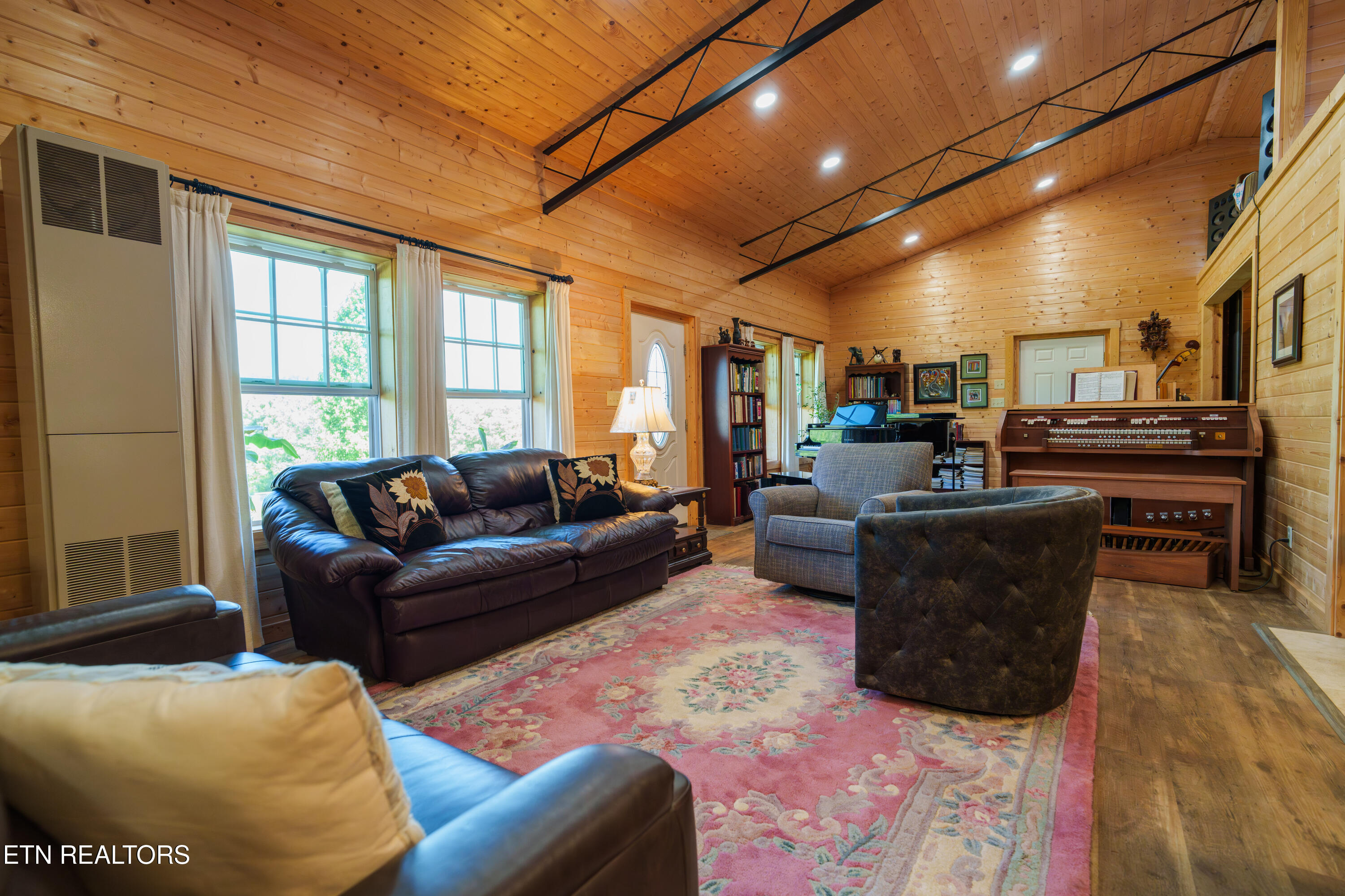 1302 Cummingsville/sparkmantown Road Doyle TN 38559