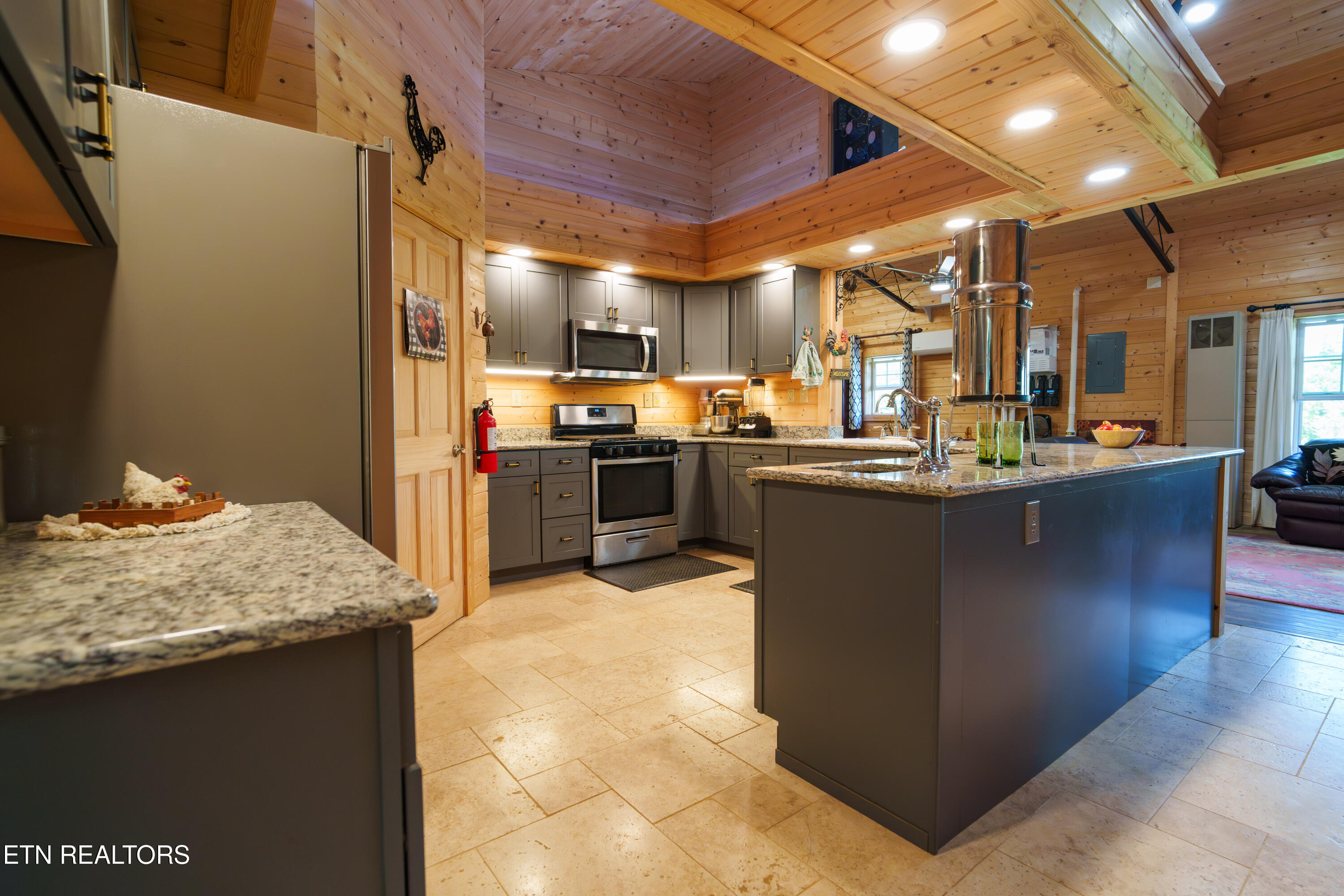 1302 Cummingsville/sparkmantown Road Doyle TN 38559