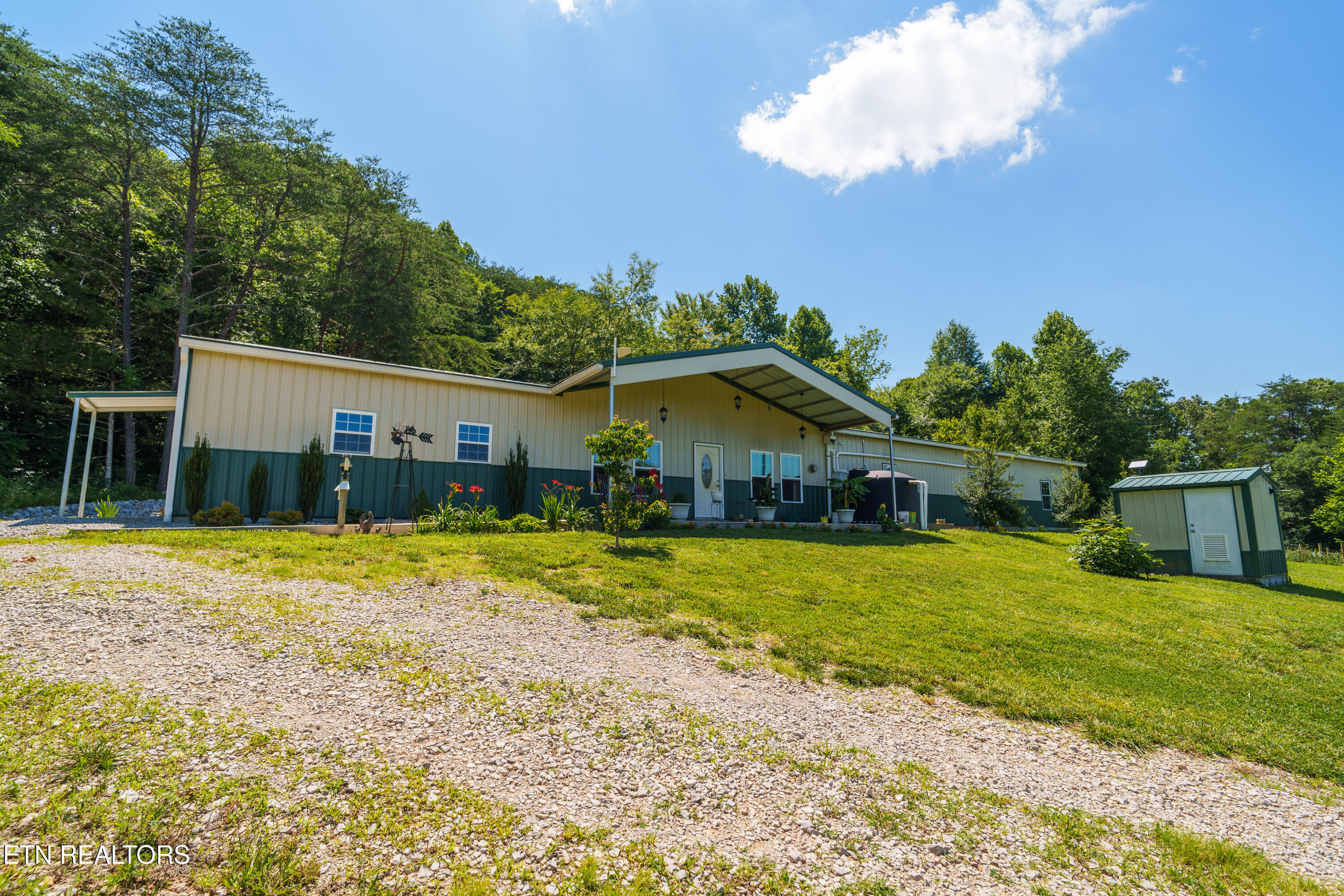 1302 Cummingsville/sparkmantown Road Doyle TN 38559