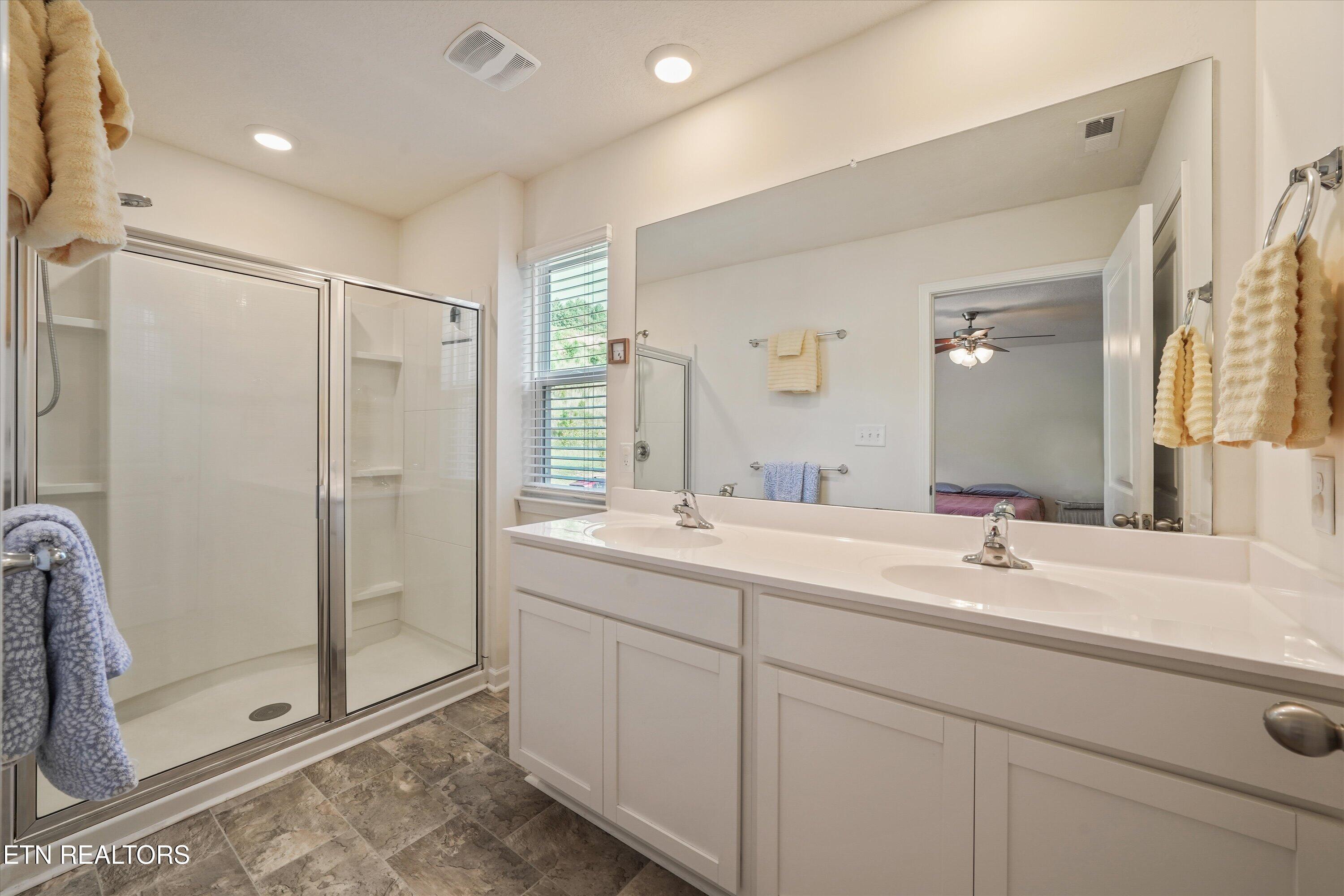 130 Harbour Pointe Lane Oak Ridge TN 37830
