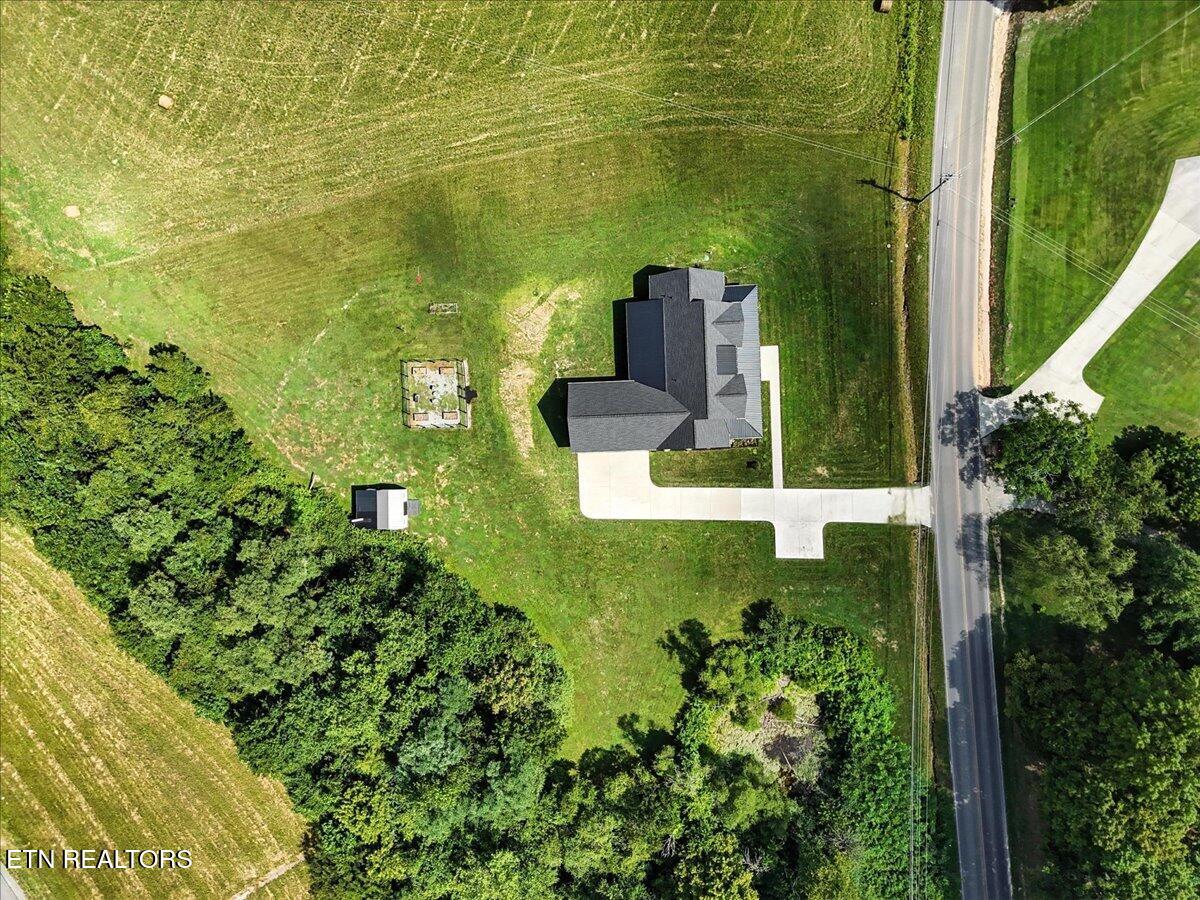 541 Hillvale Road Andersonville TN 37705