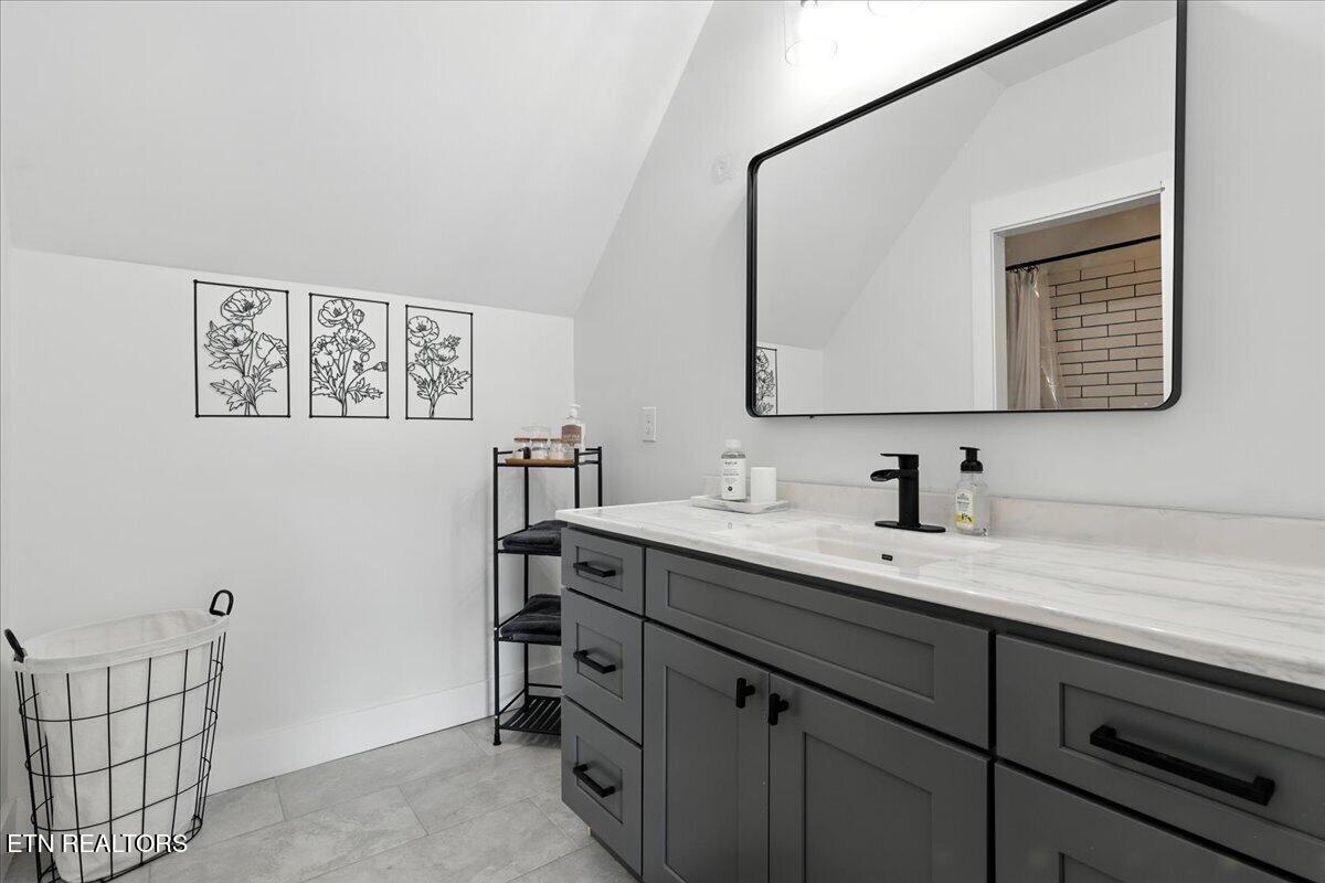 541 Hillvale Road Andersonville TN 37705